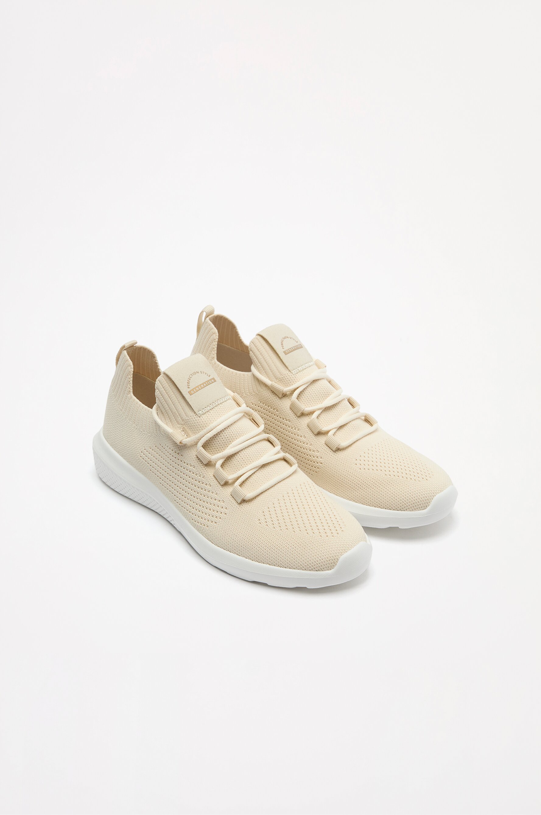 Minimalist sneakers women outlet