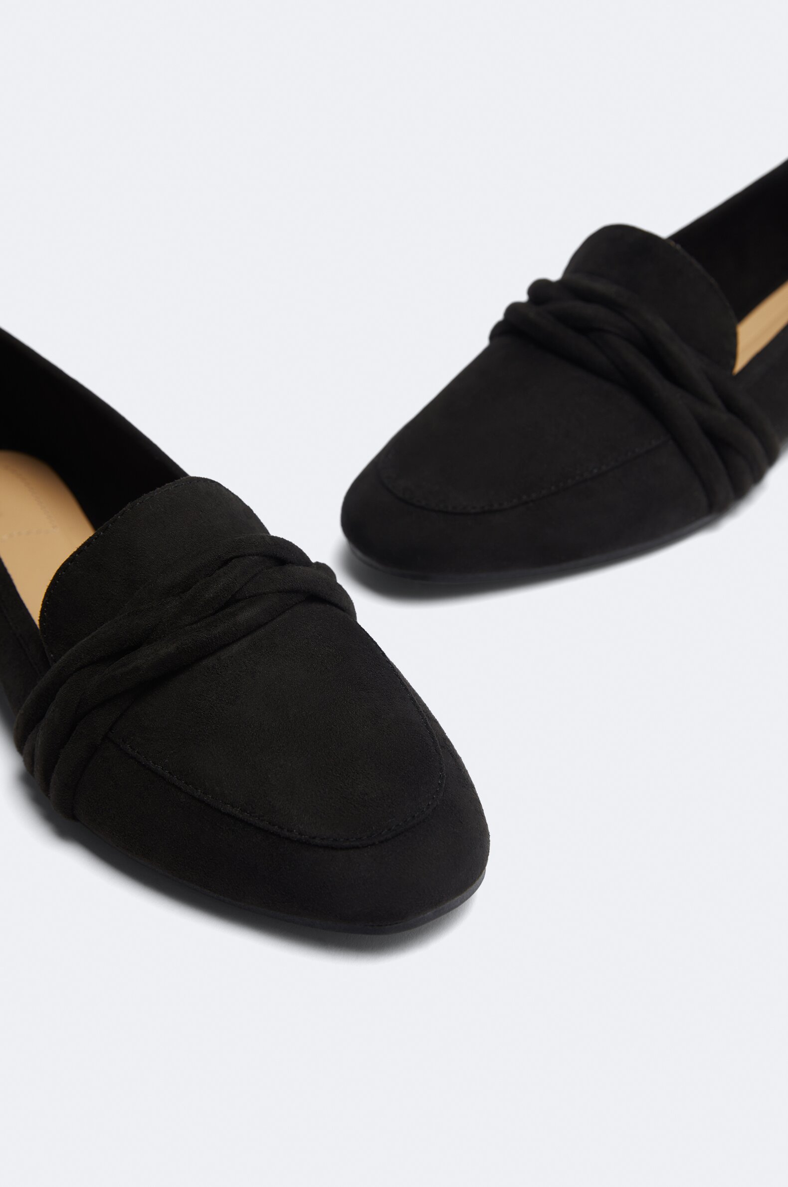 Basic flat loafers