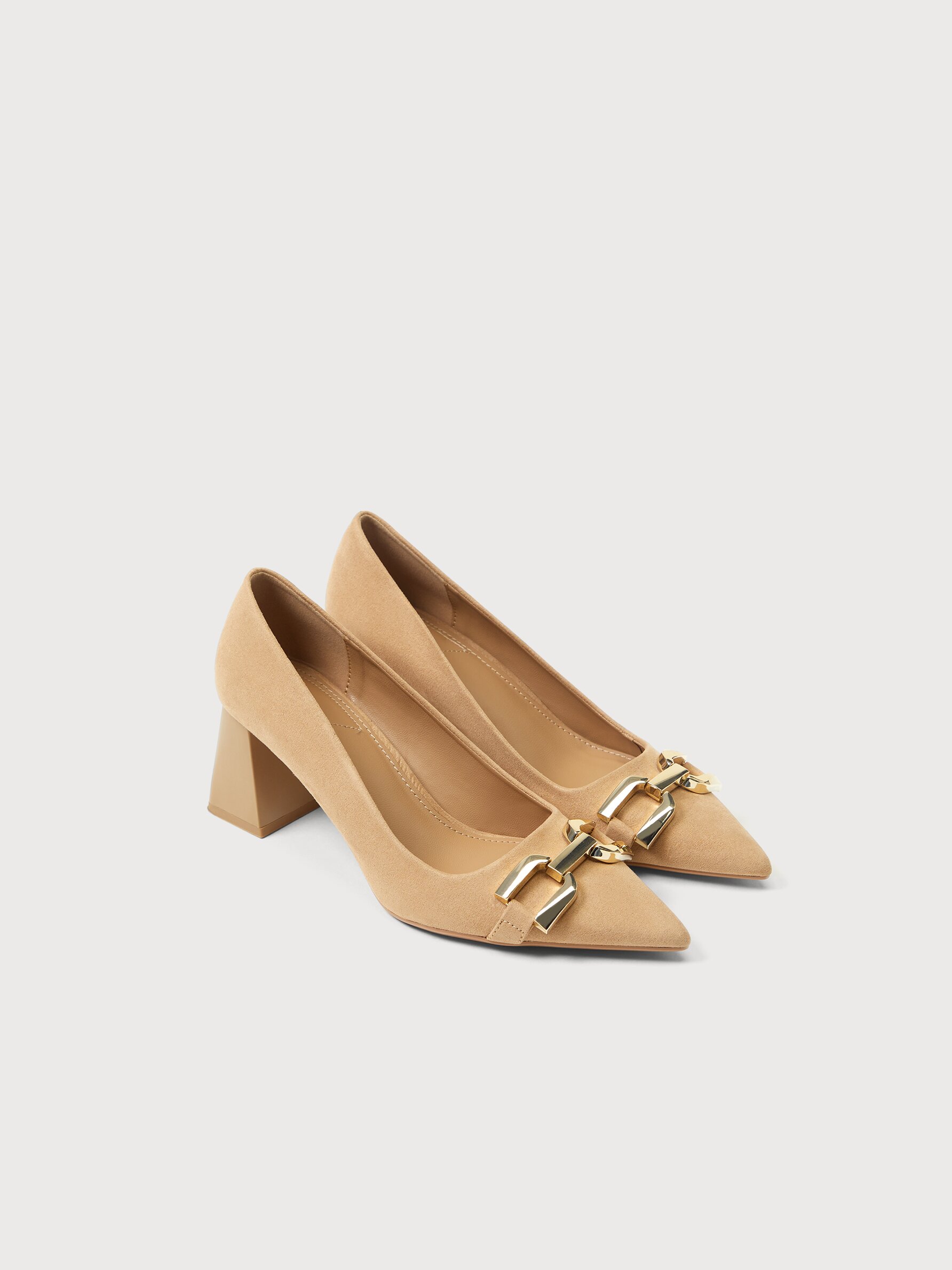 High heel court sales shoes