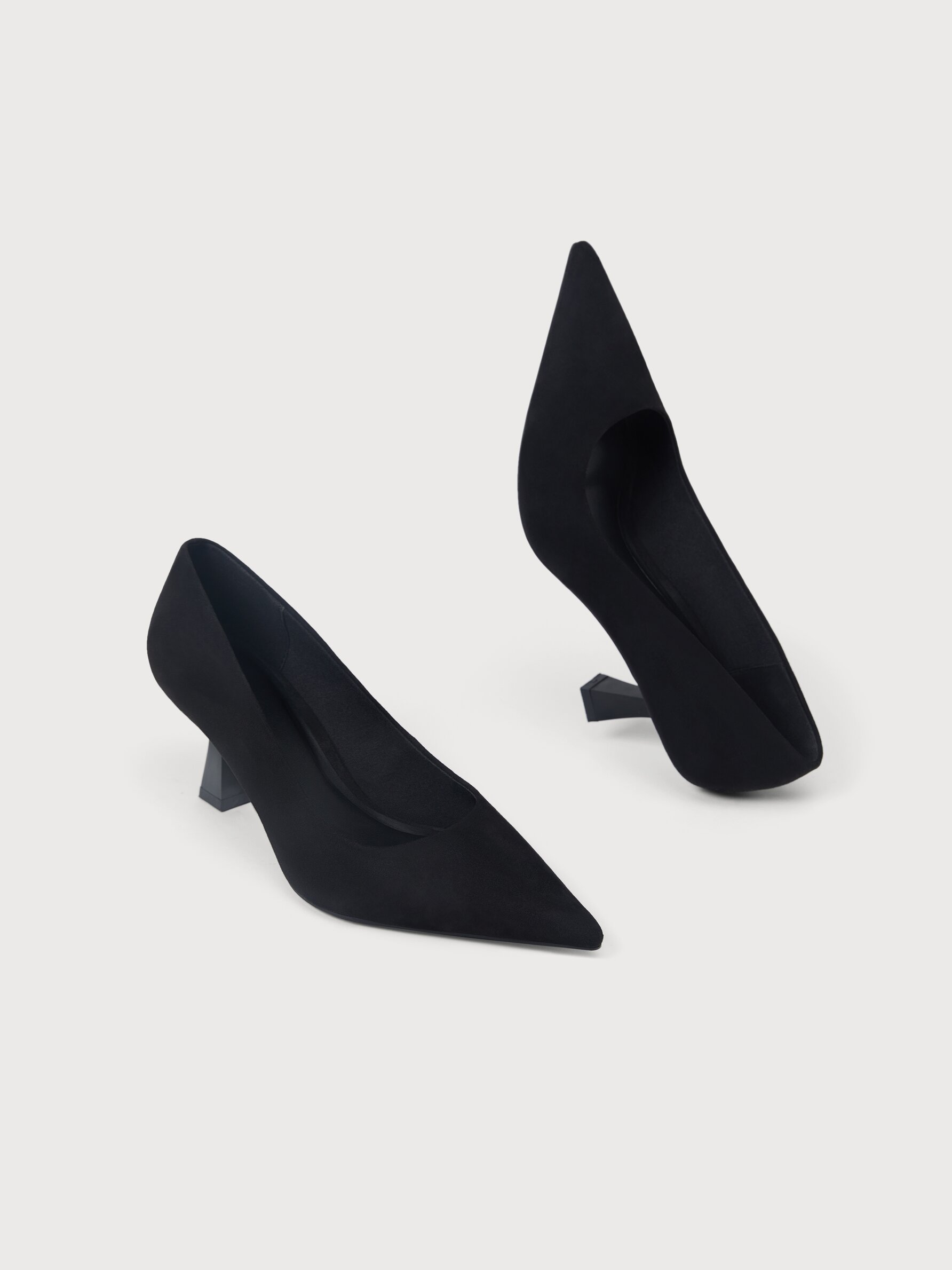 Black kitten heel shoes hotsell