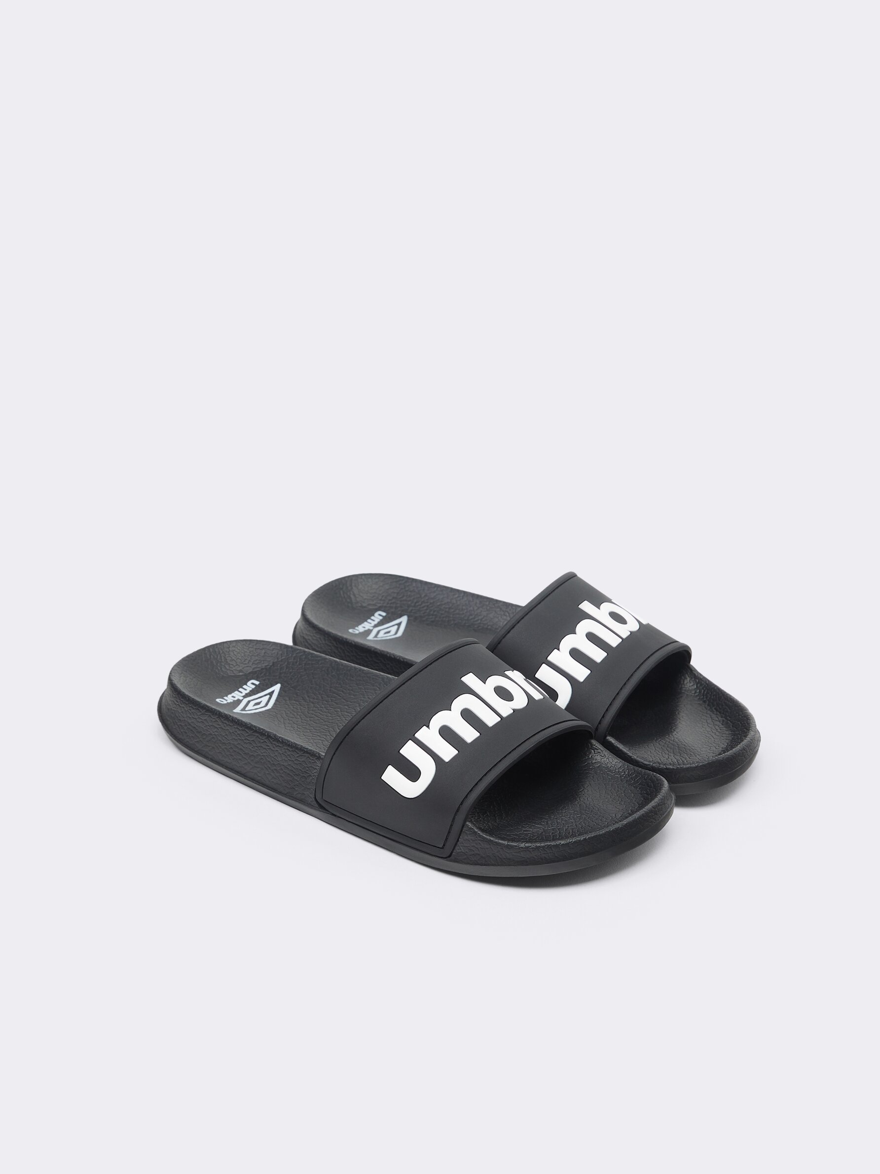 UMBRO x LEFTIES pool sandals