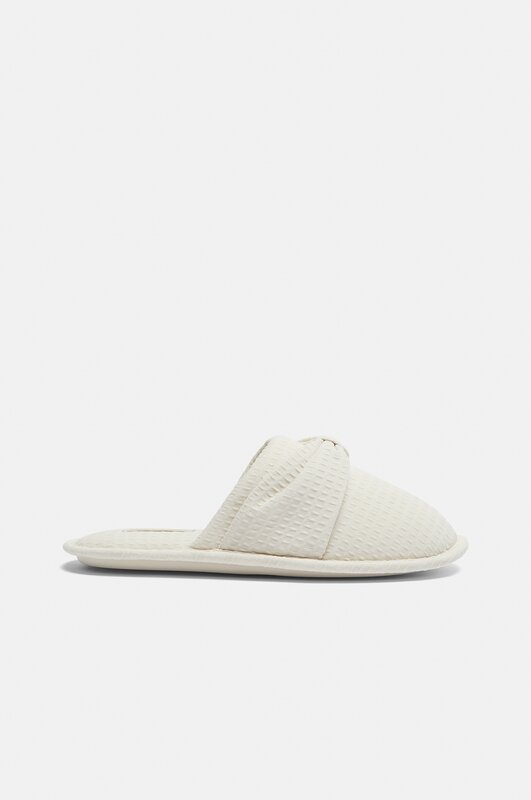 Novedades en zapatos de mujer Lefties Nueva Colecci n