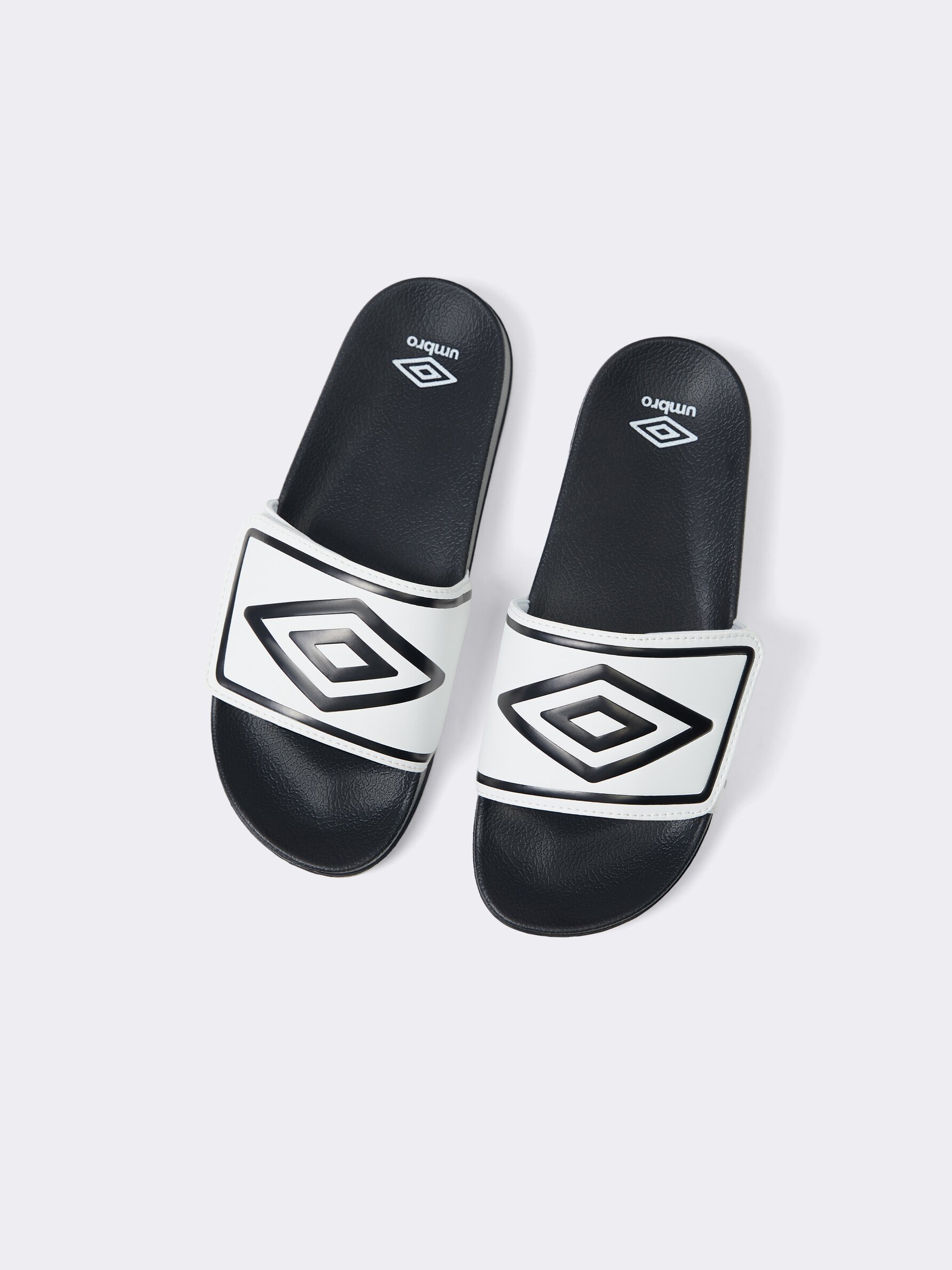 Umbro claquette discount