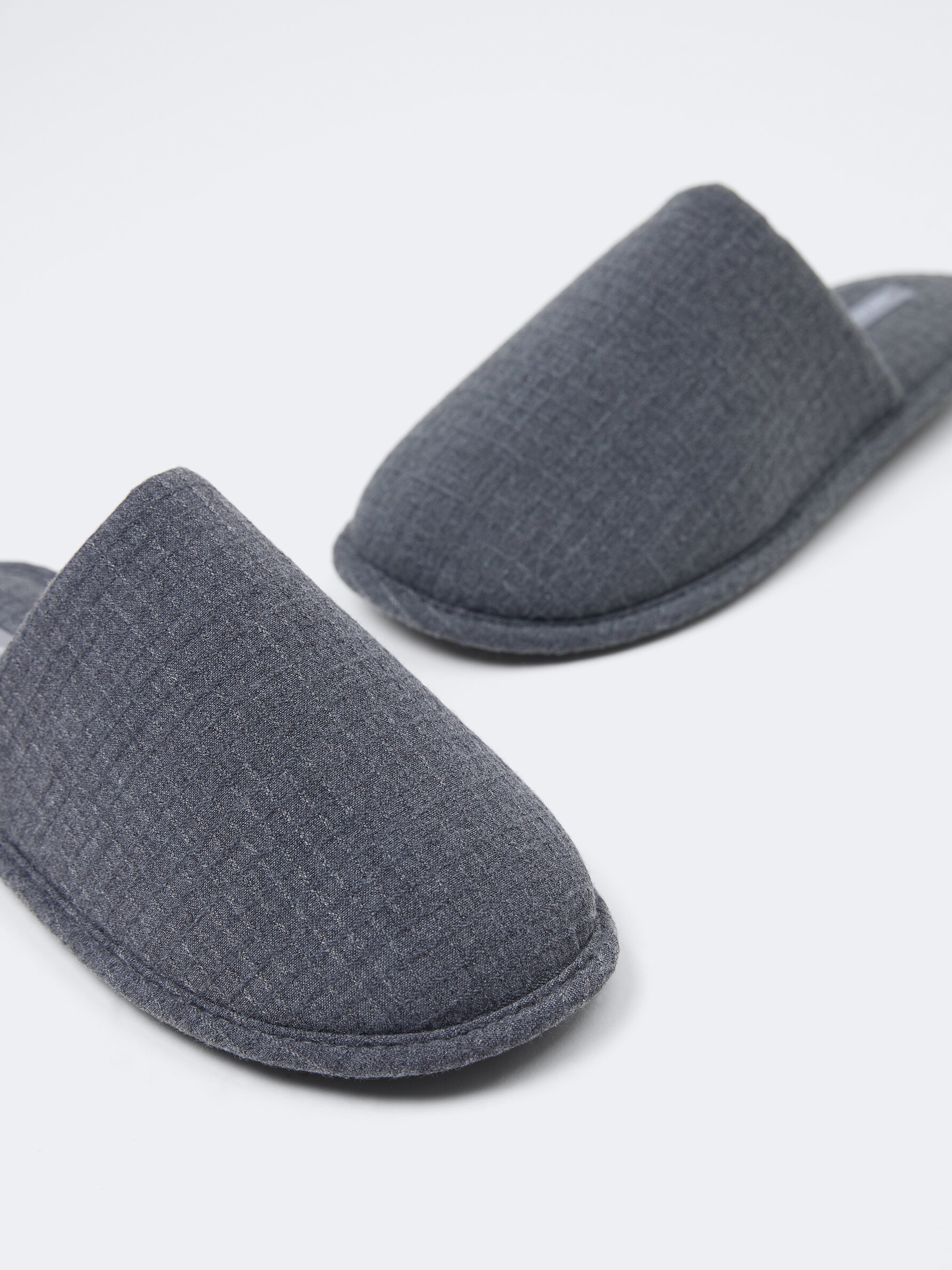 Mens grey outlet slippers