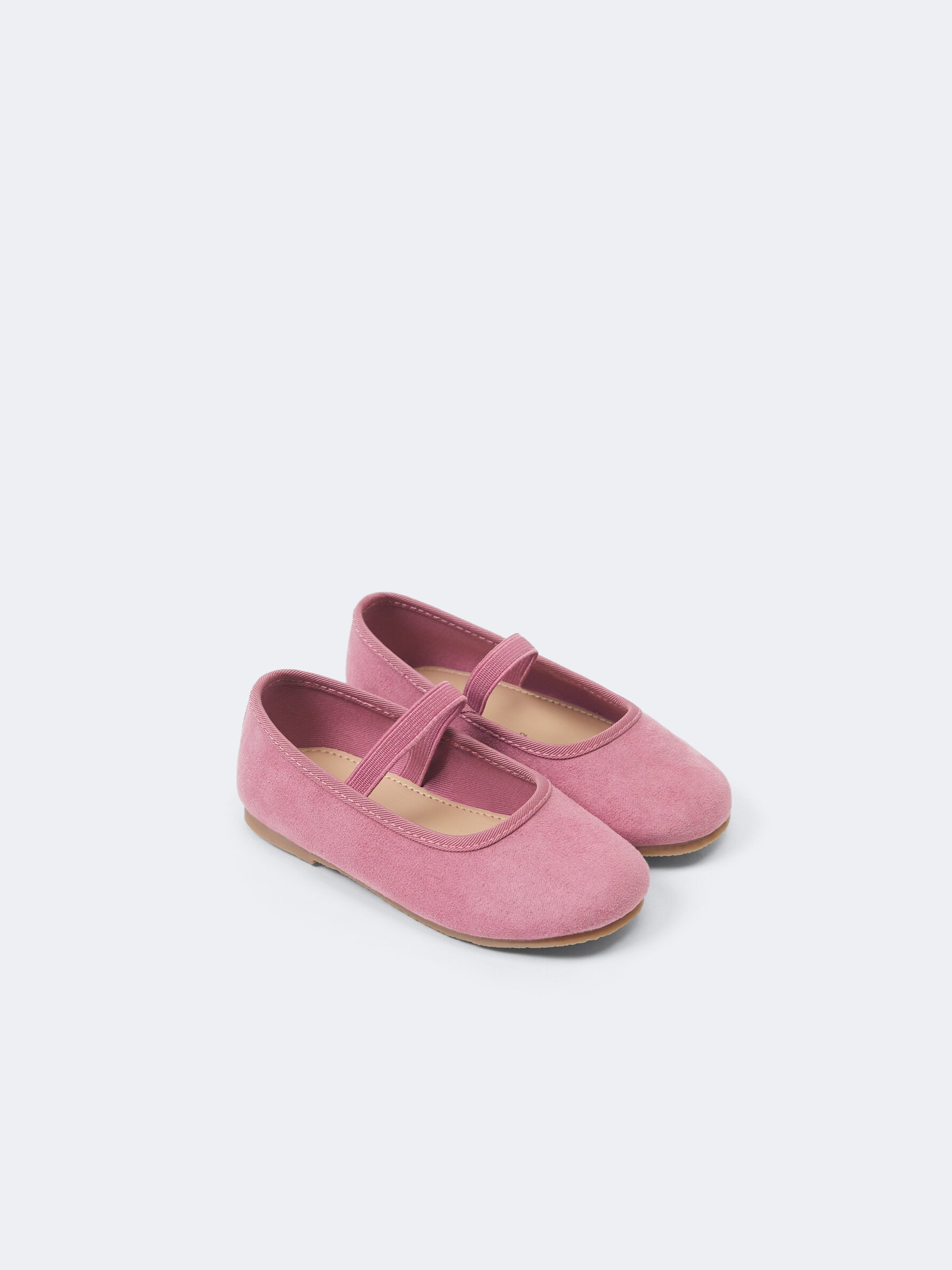 Baby girl deals white flats