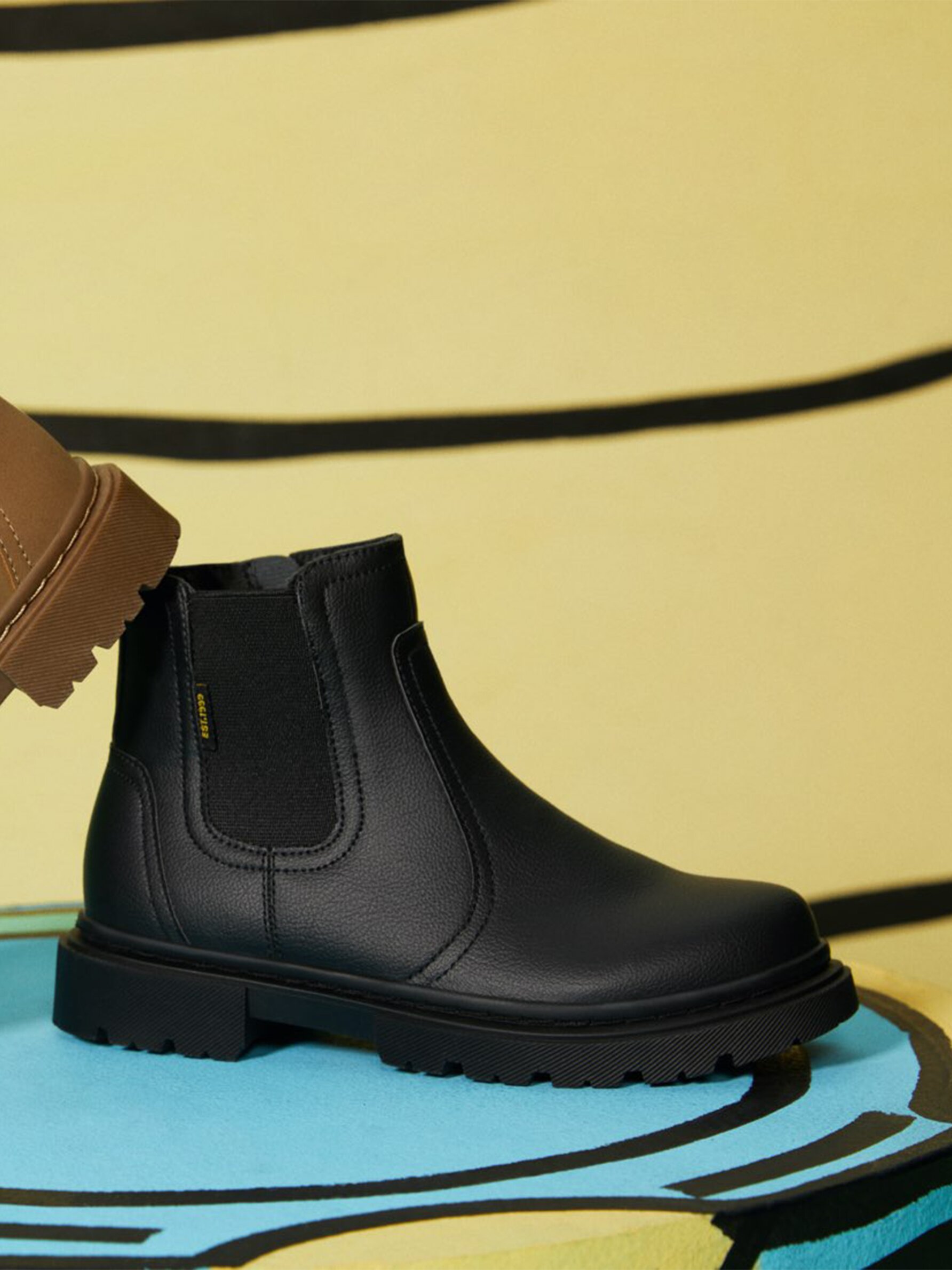 Infant size 4 chelsea boots new arrivals