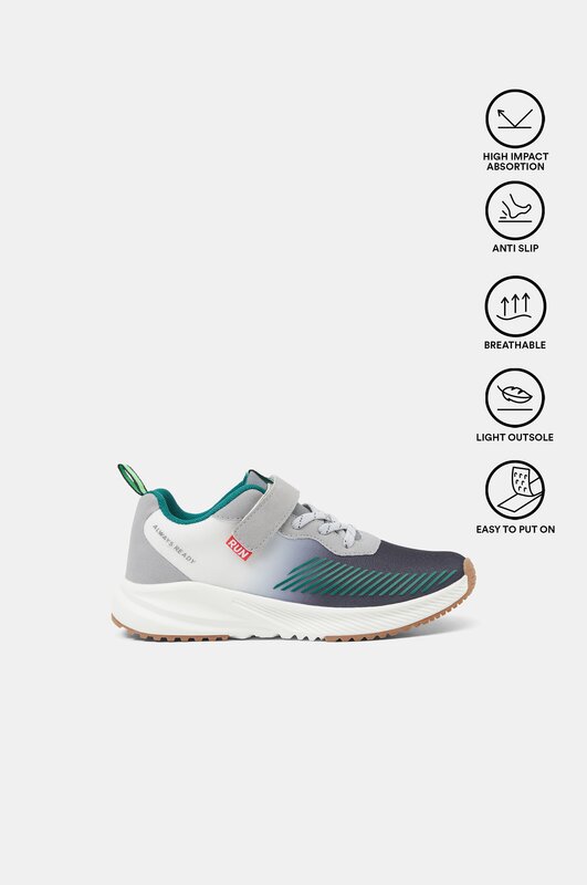 Technical sneakers