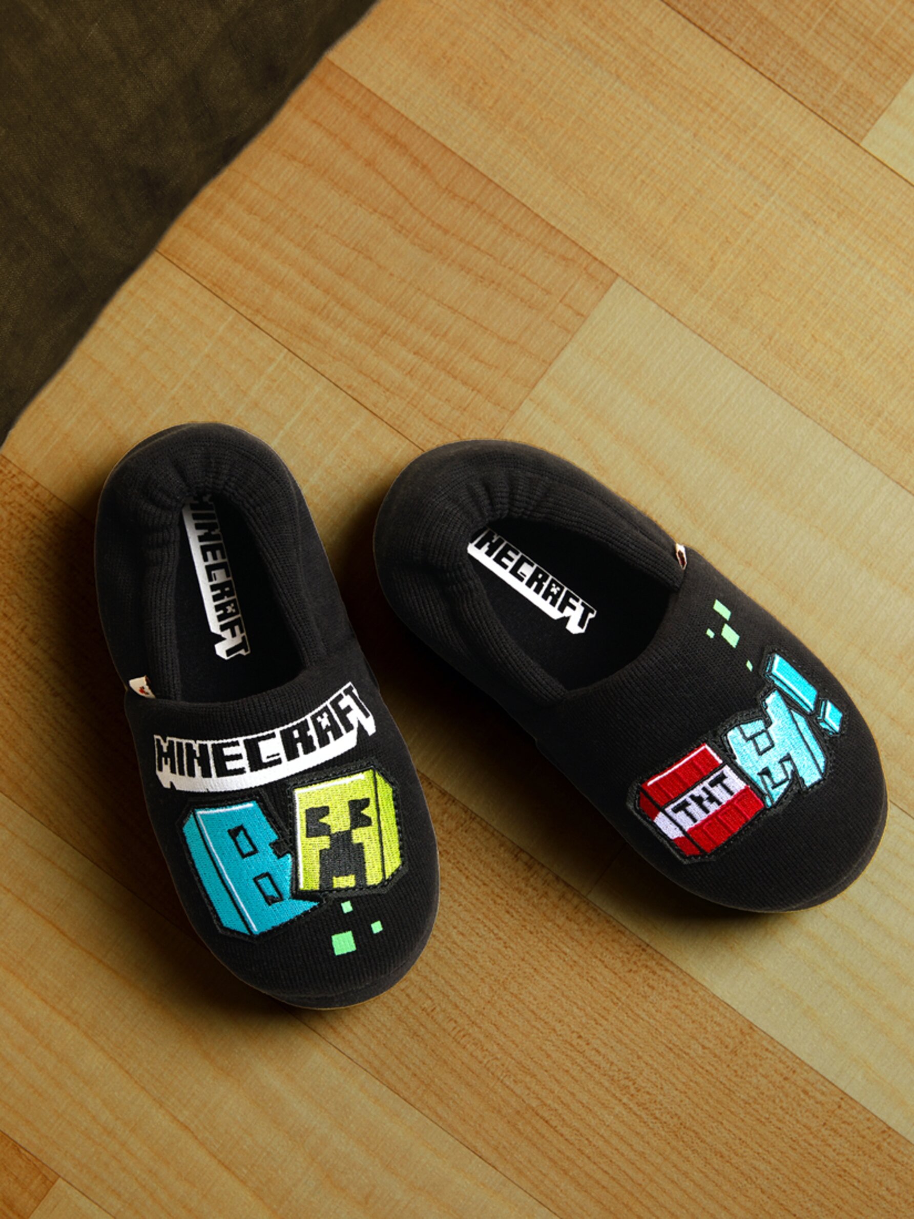Minecraft best sale house slippers