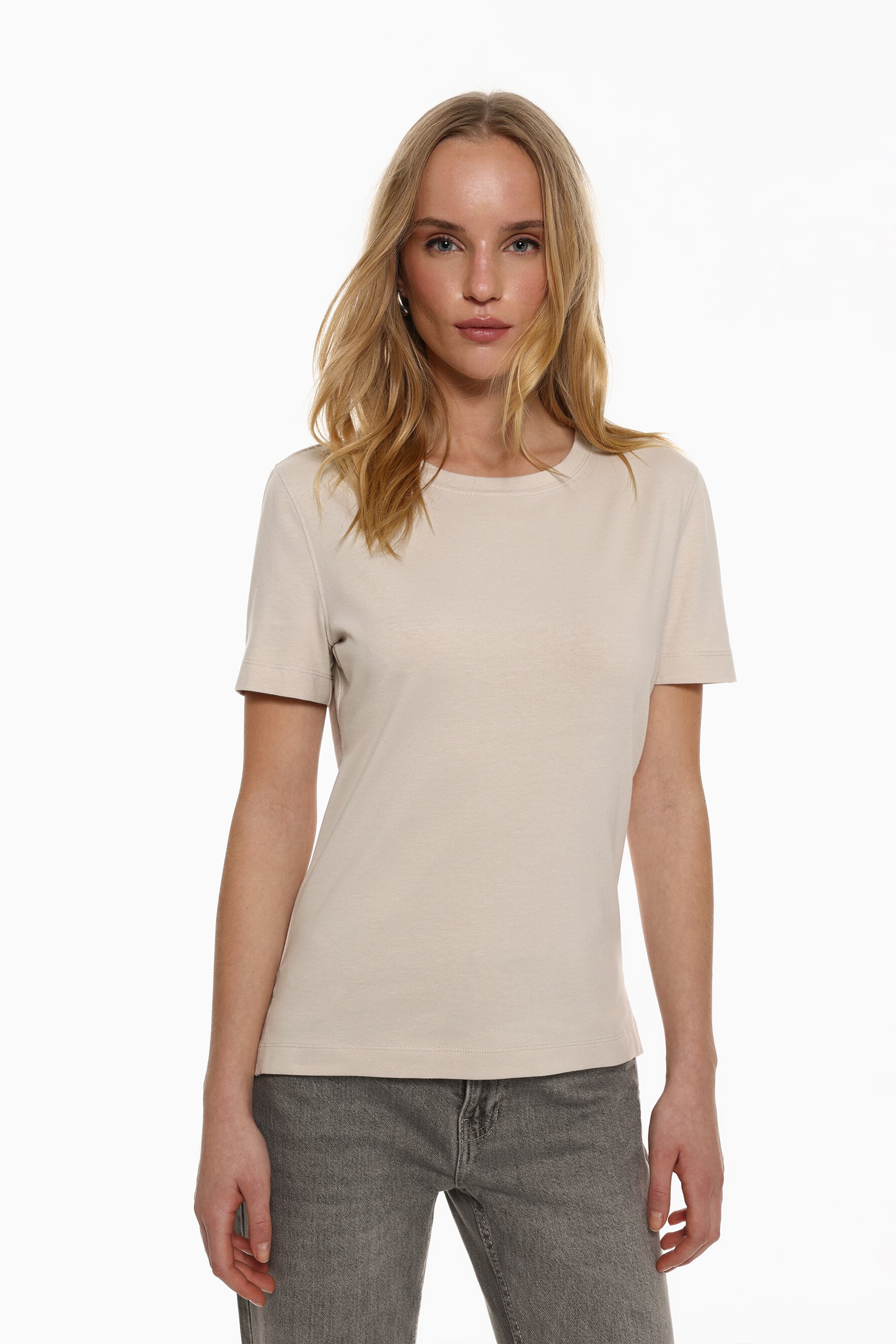 Camiseta básica cuello redondo