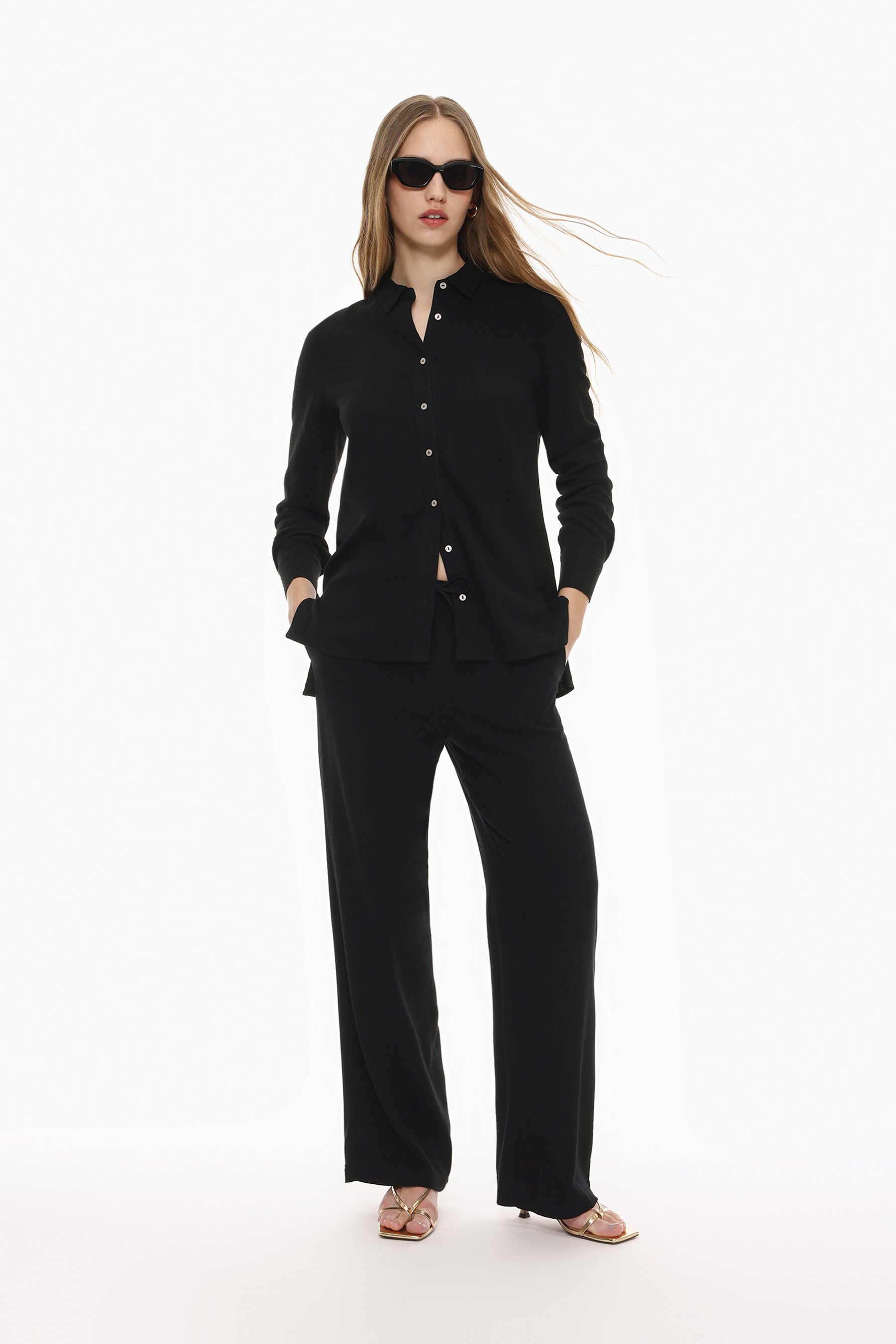 Pantalón rústico wide leg