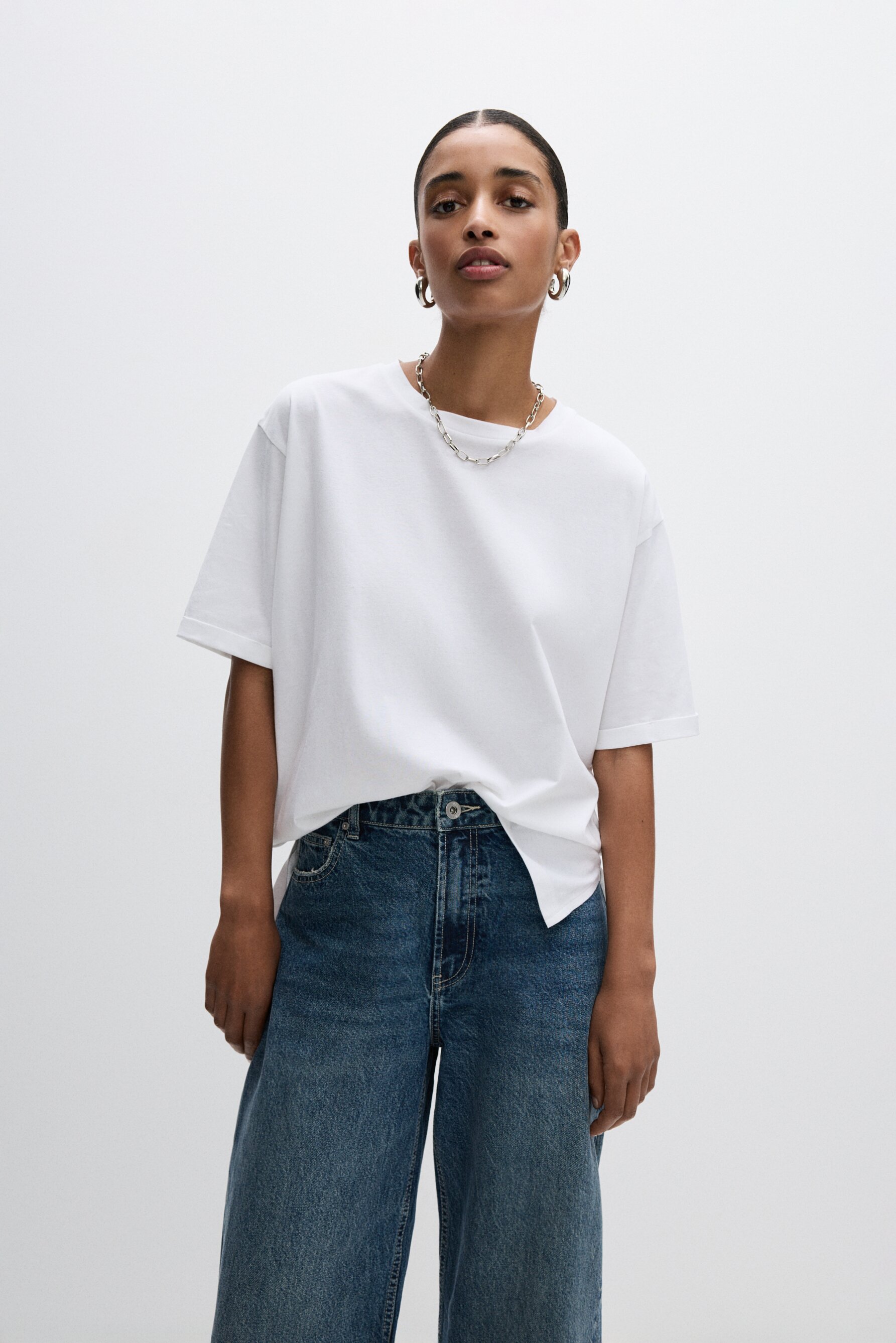 Camiseta oversize aberturas