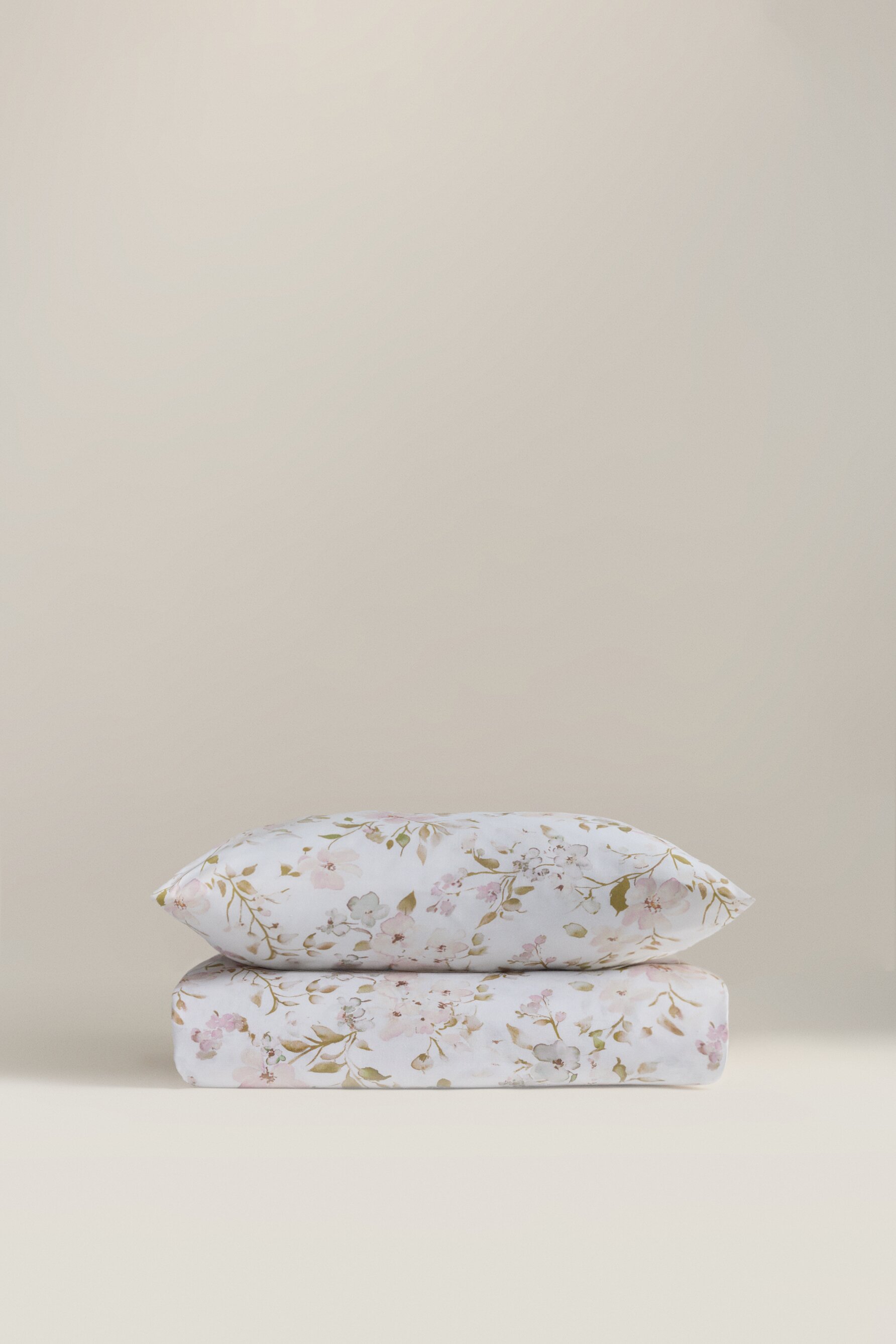 Set funda nórdica y fundas almohada 220 x 150 cm