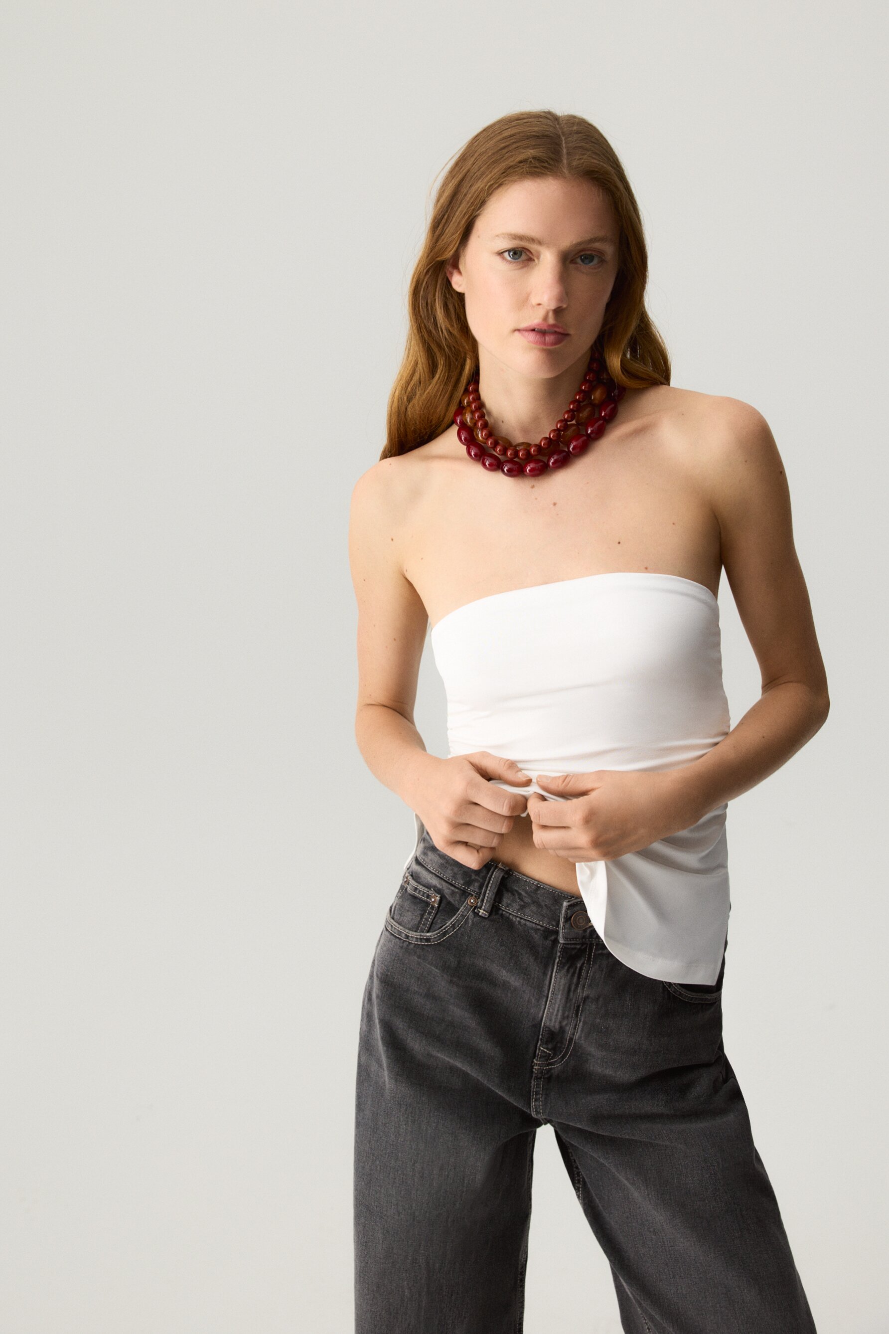 Top palabra de honor fruncido