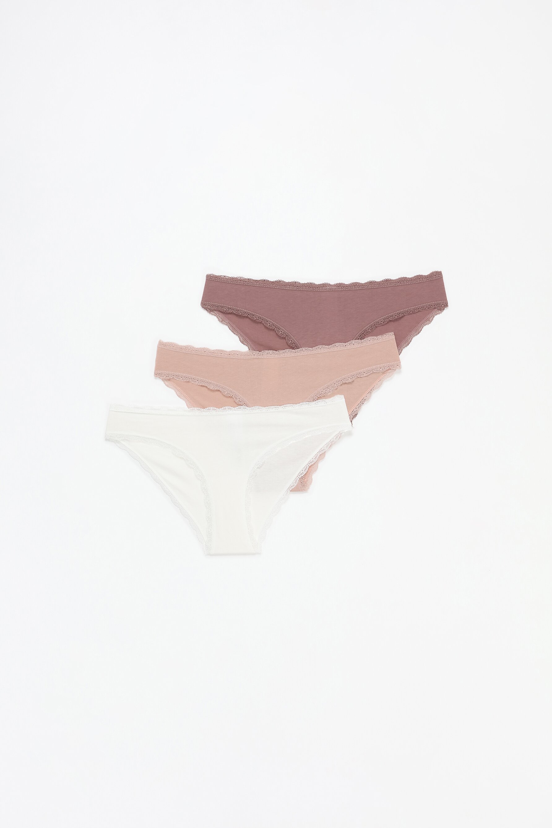 Pack de 3 braguitas clásicas con encaje