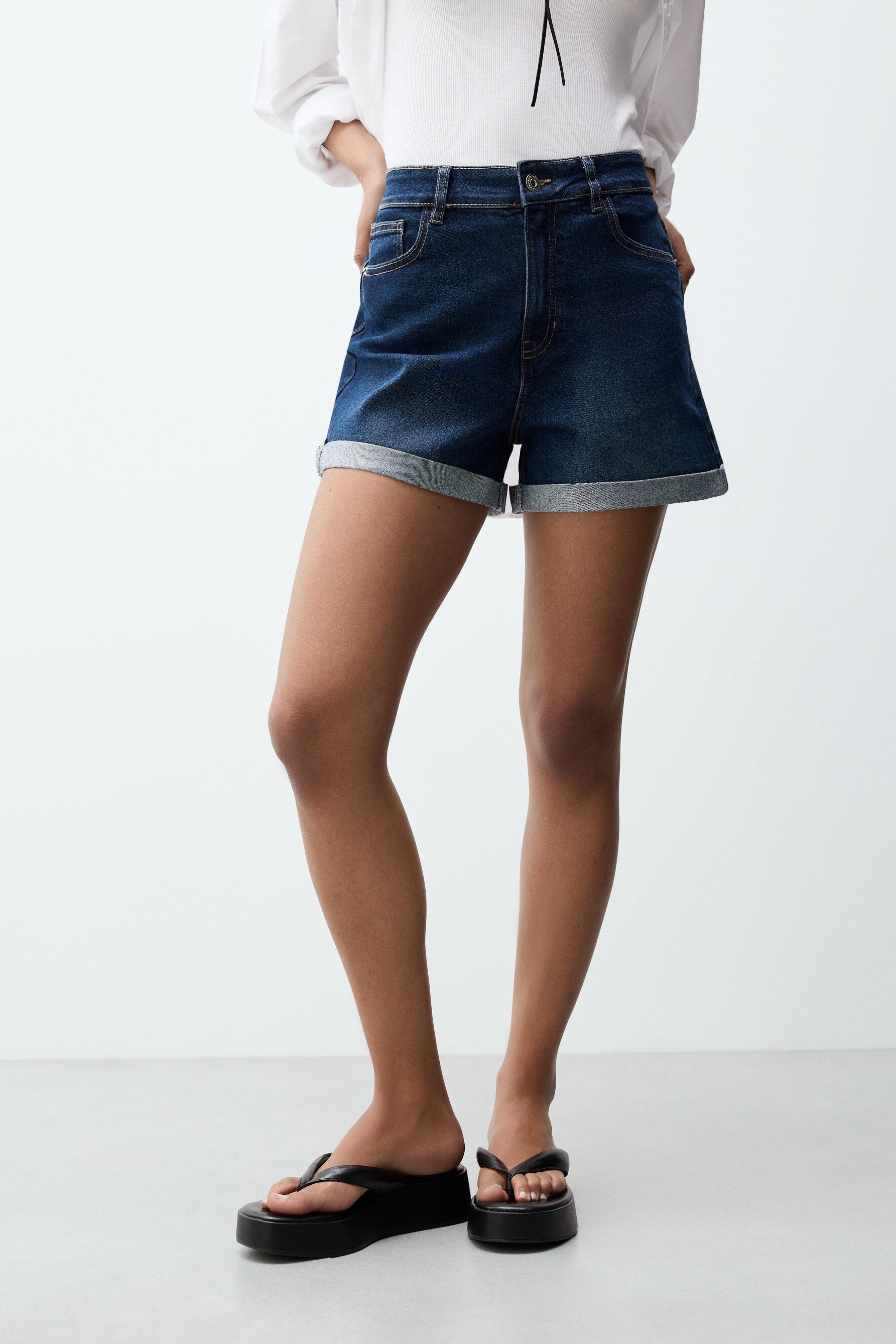 Short denim tiro alto