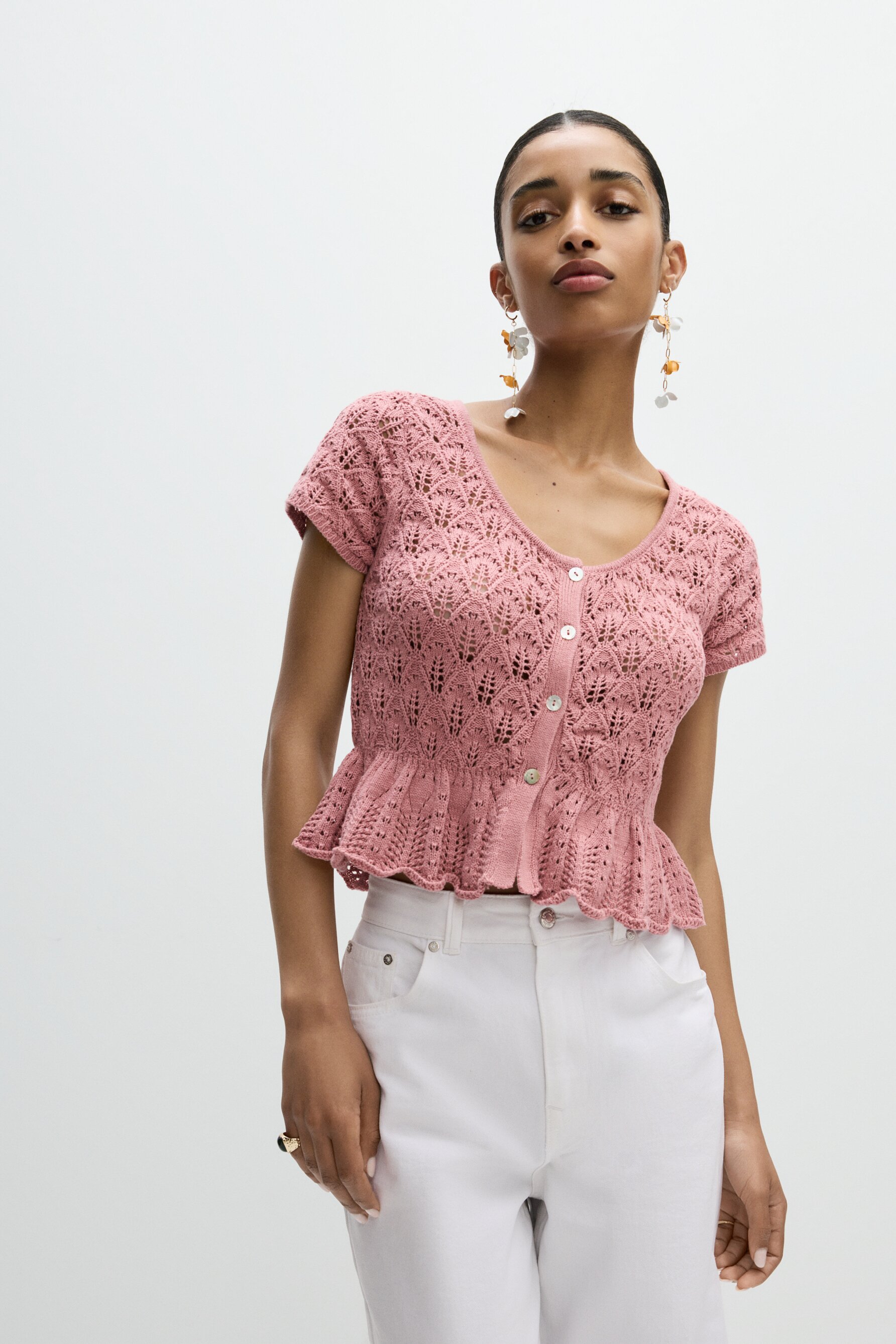 Top volante punto calado