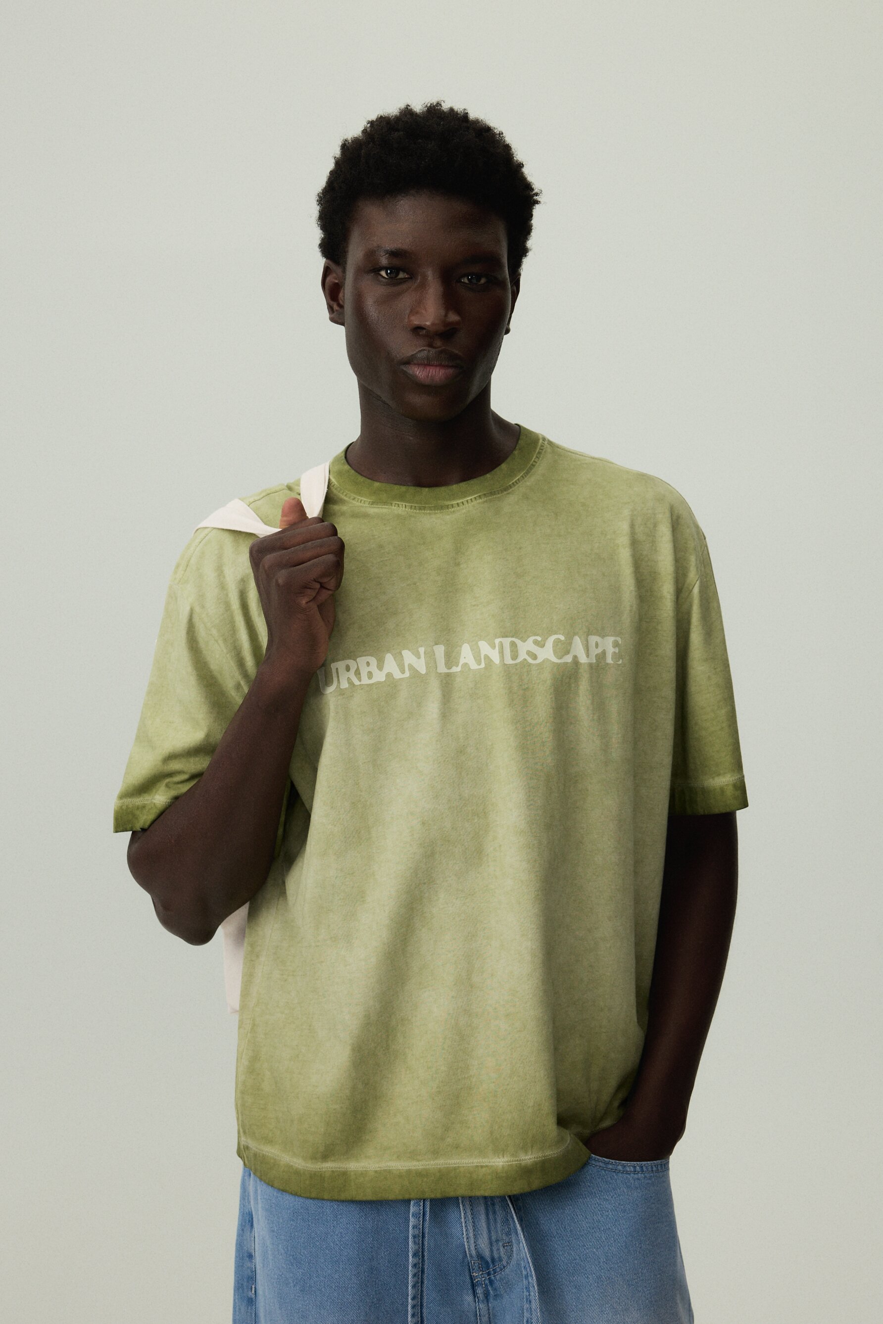 Camiseta efecto lavado estampada