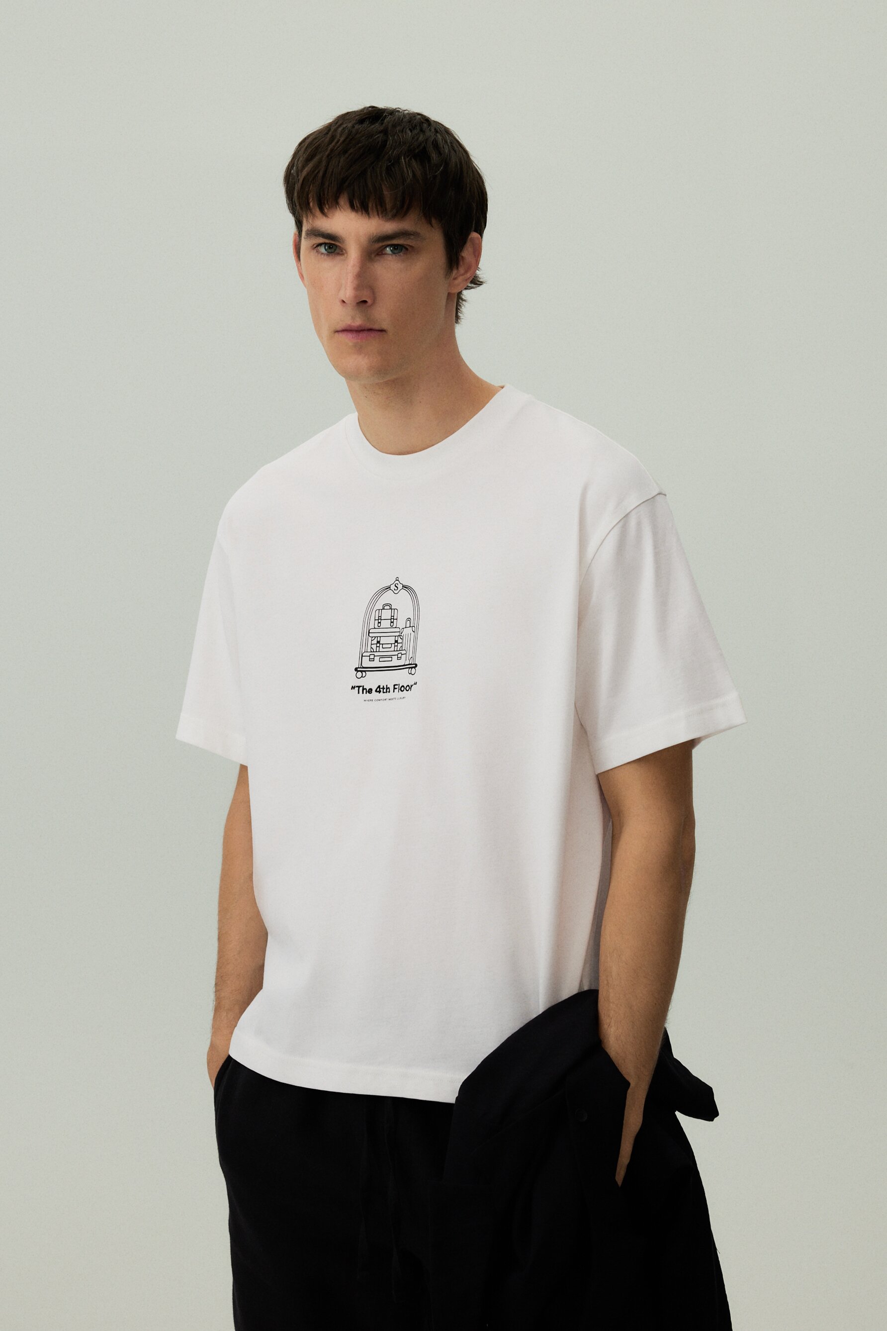 Camiseta estampado bordado