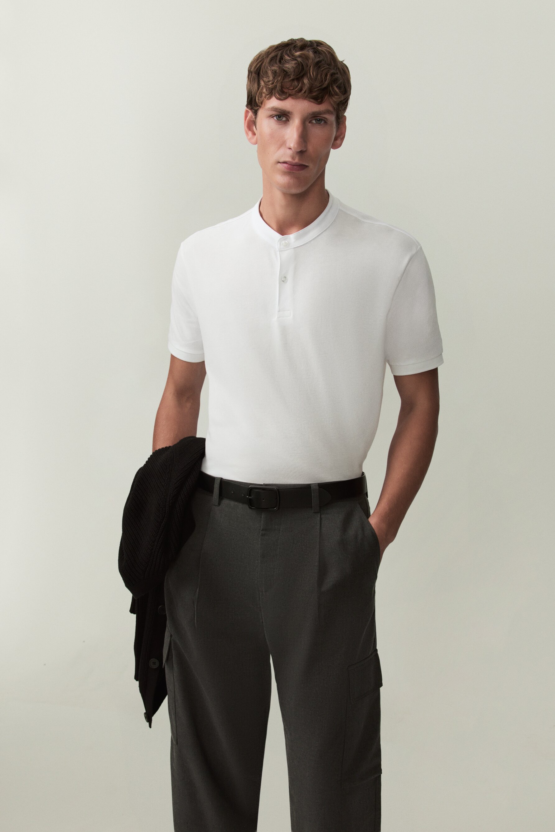 Polo básico cuello mao