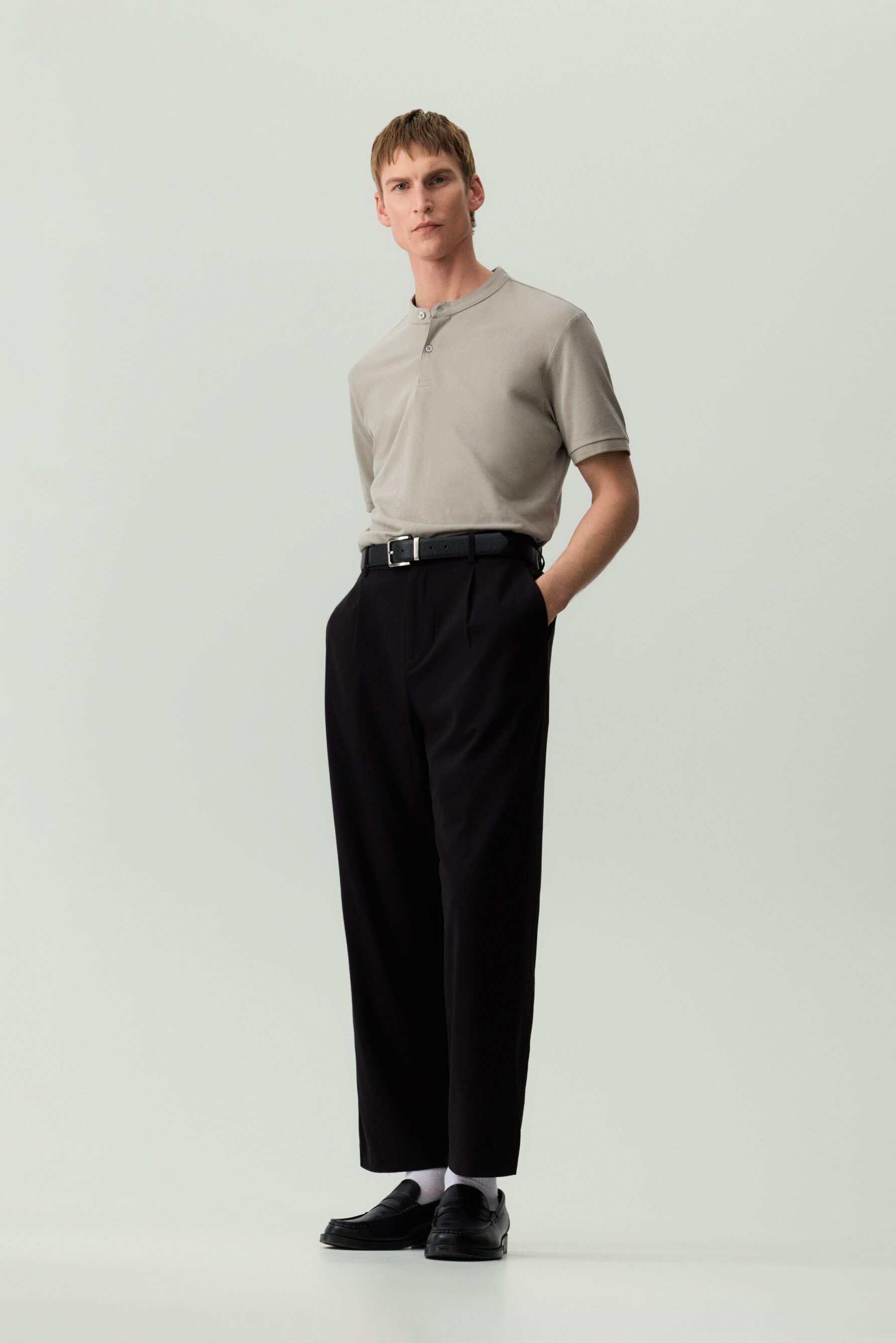 Polo básico cuello mao