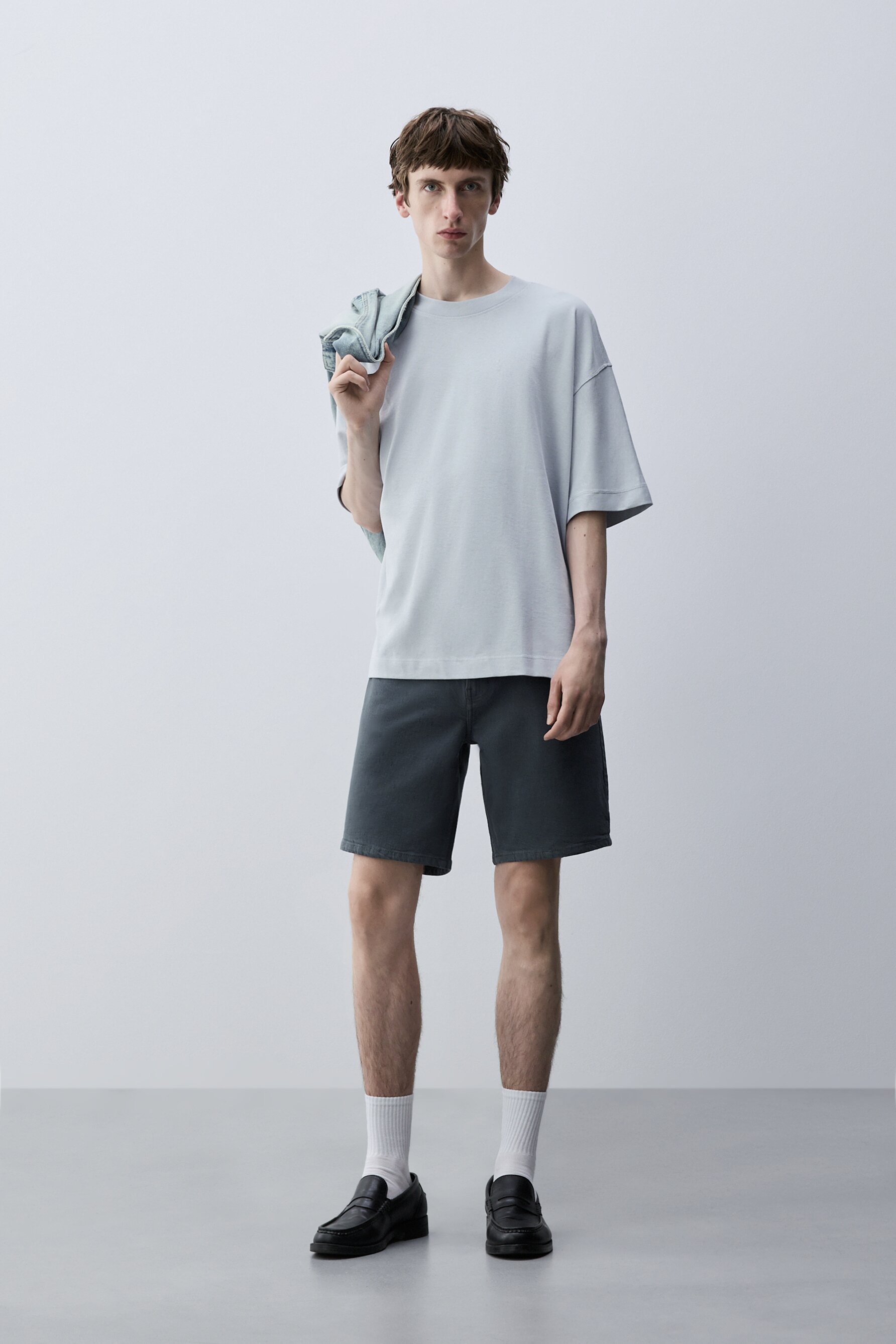 Bermuda denim slim efecto lavado