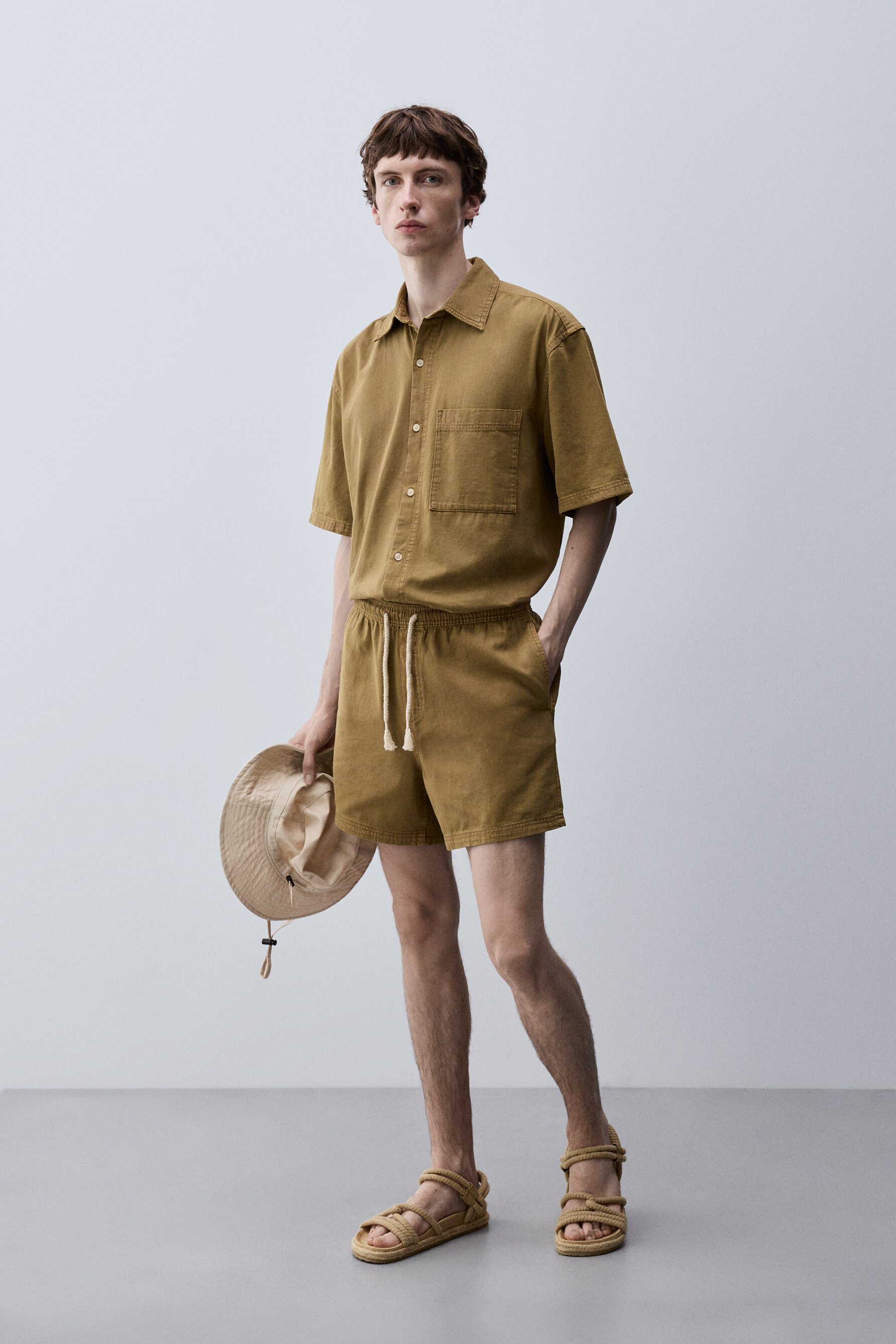 Bermuda denim jogger ligera