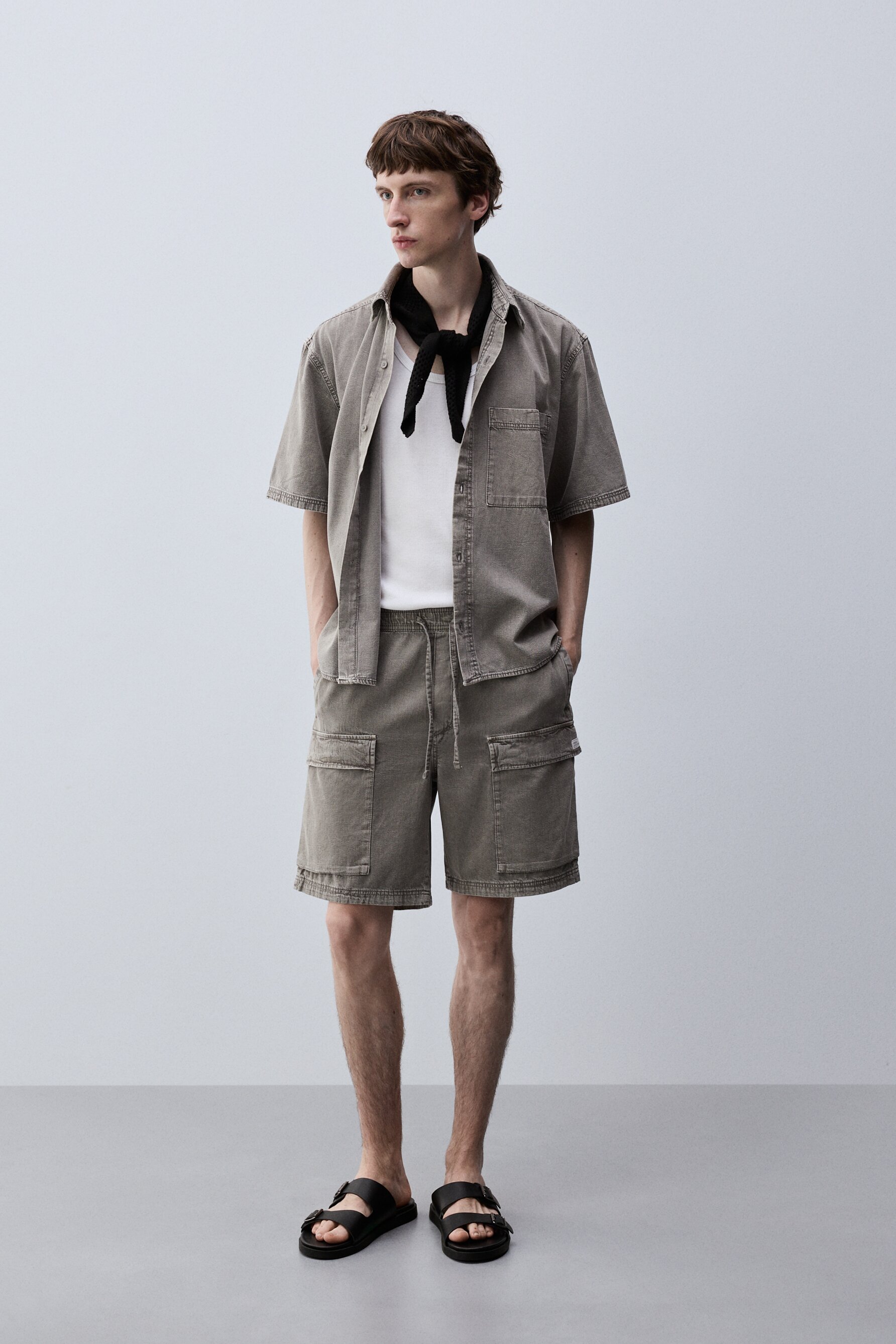 Bermuda denim jogger cargo ligera