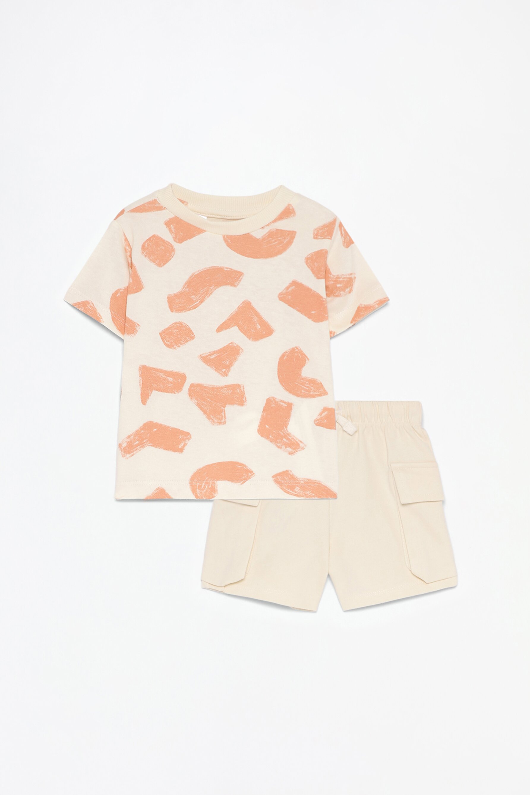 Conjunto camiseta y bermuda cargo