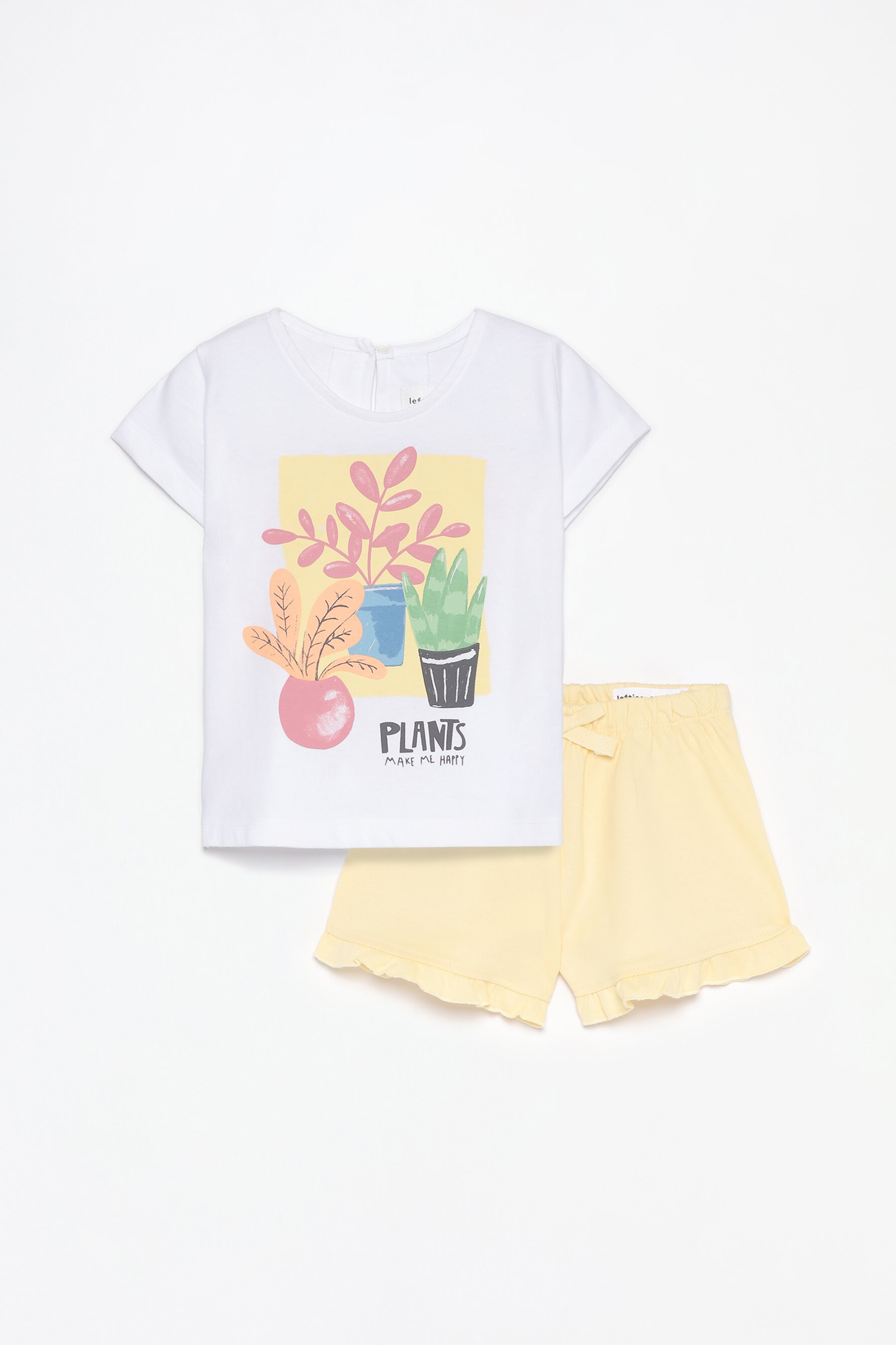 Conjunto camiseta y short con volantes