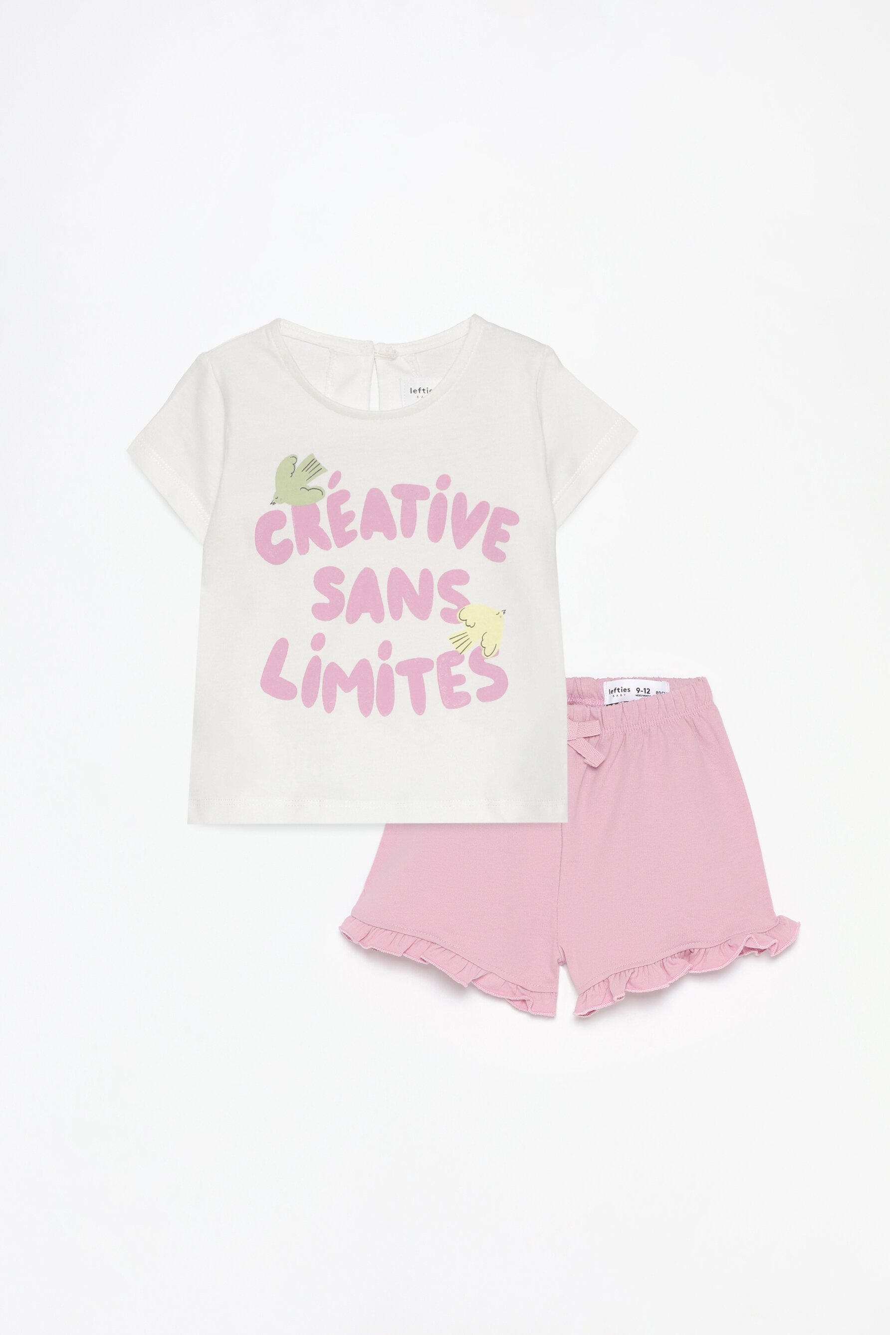 Conjunto camiseta y short con volantes