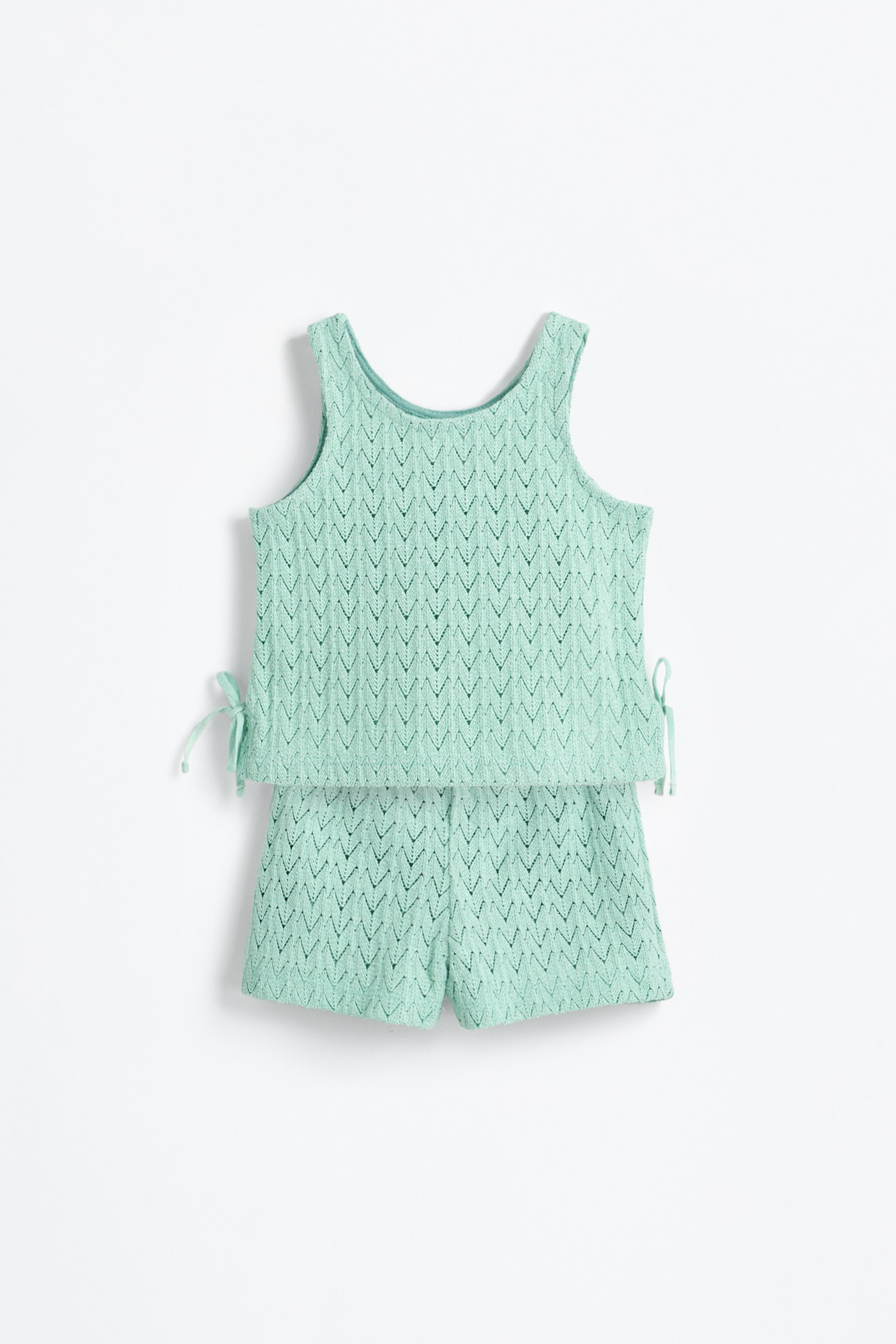 Conjunto top y short punto