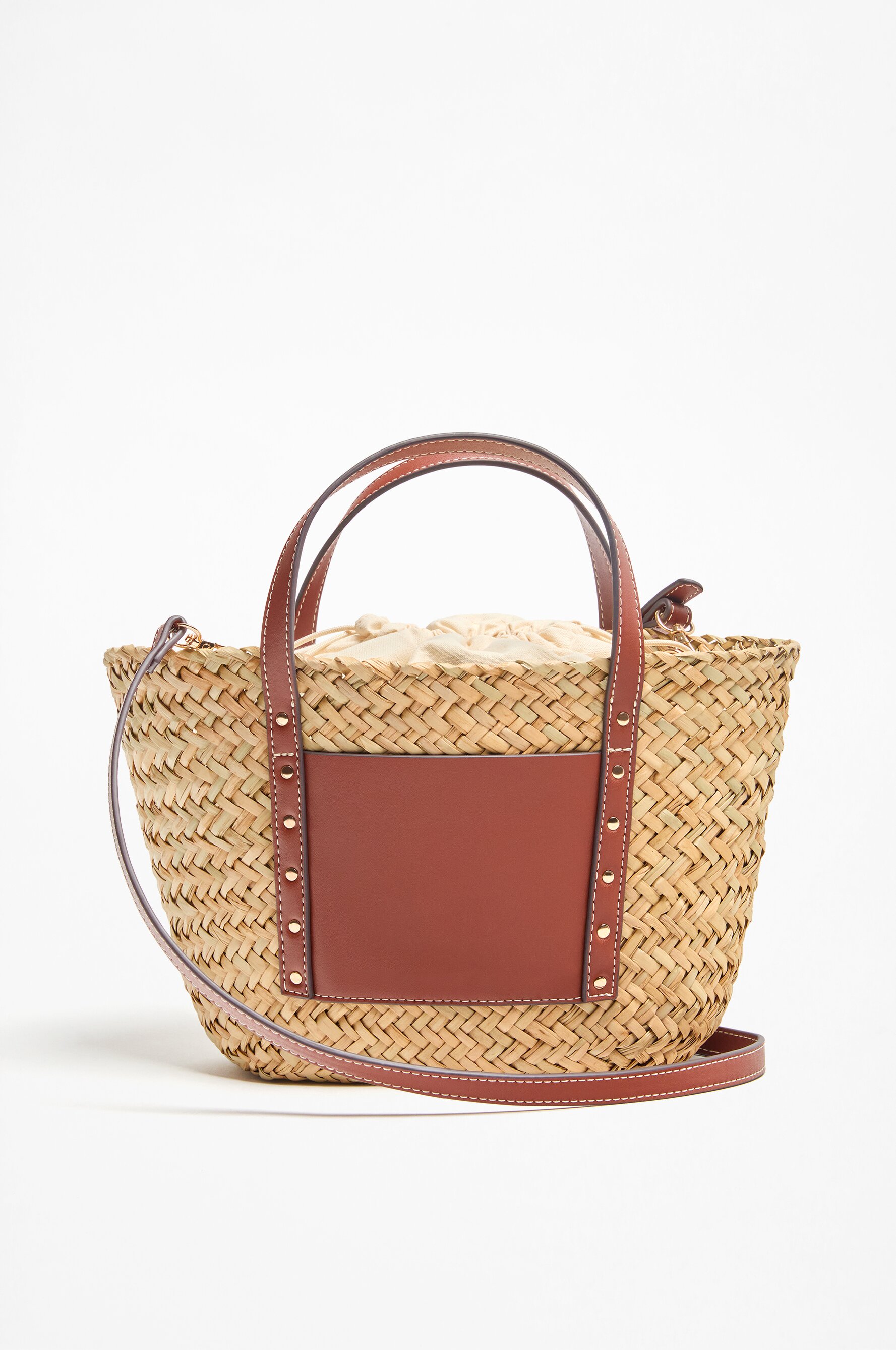 Bolso capazo mediano yute tachas