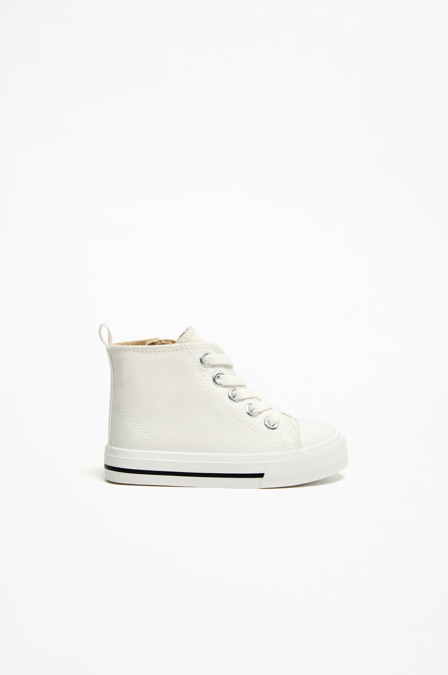 Zapatilla botín puntera