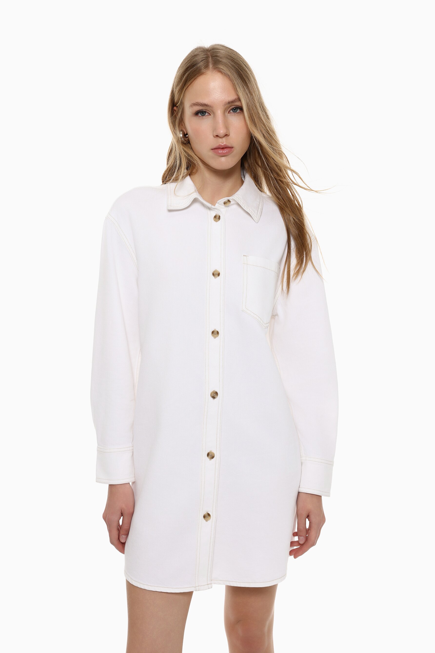 Vestido denim camiseiro leve