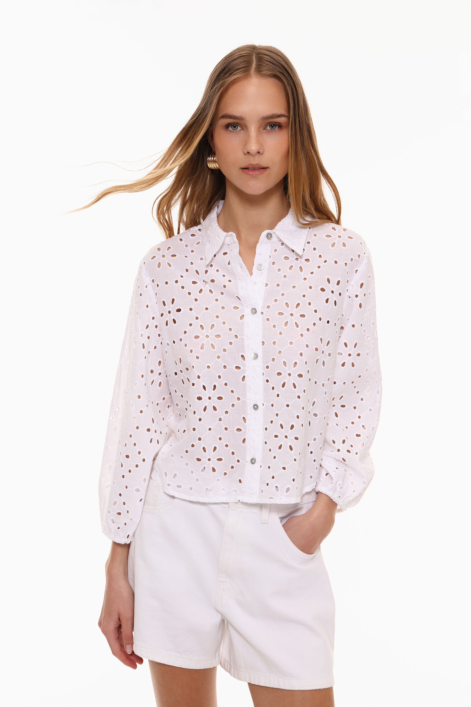 Camisa bordado suíço
