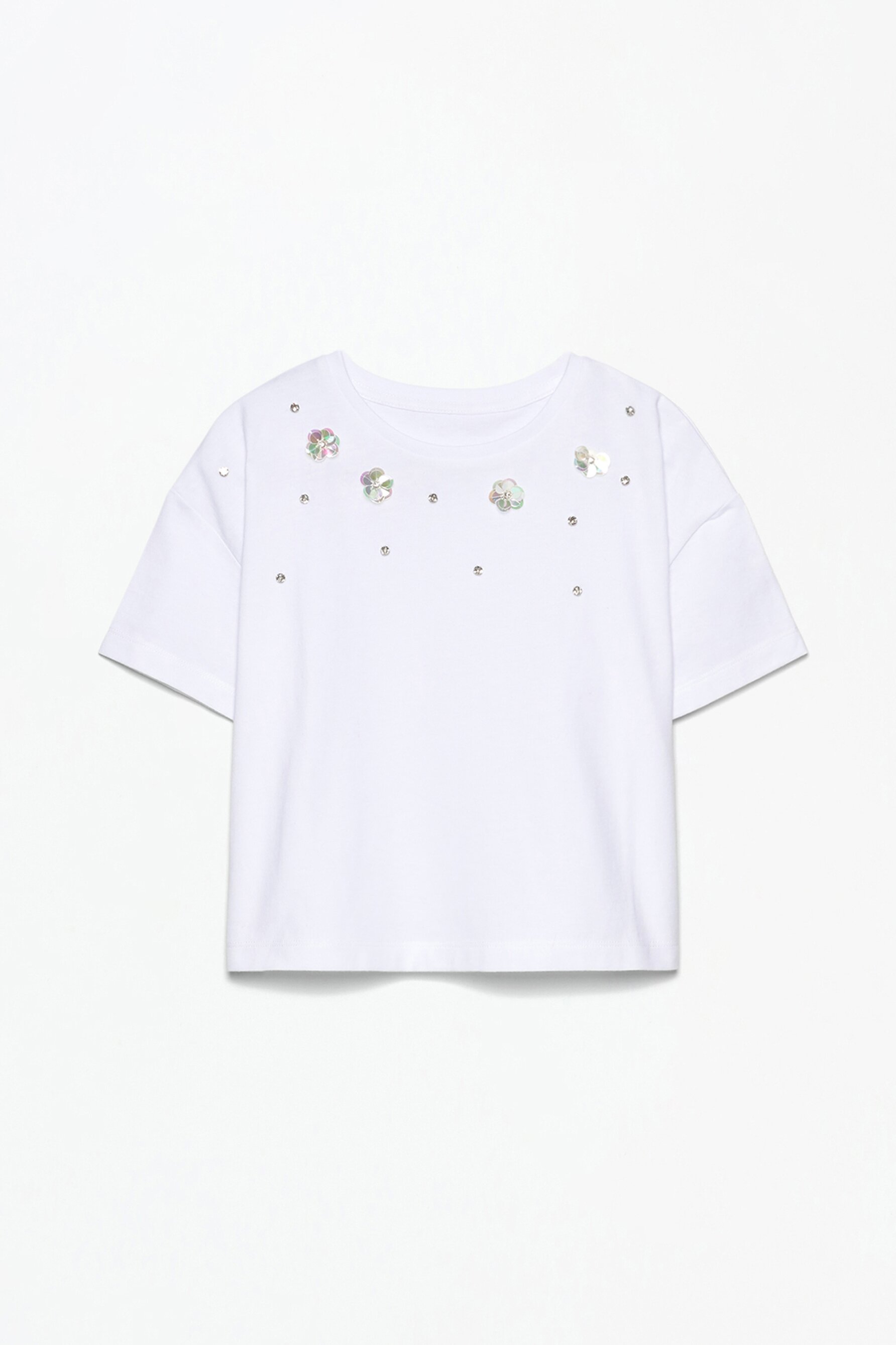 T-shirt com apliques