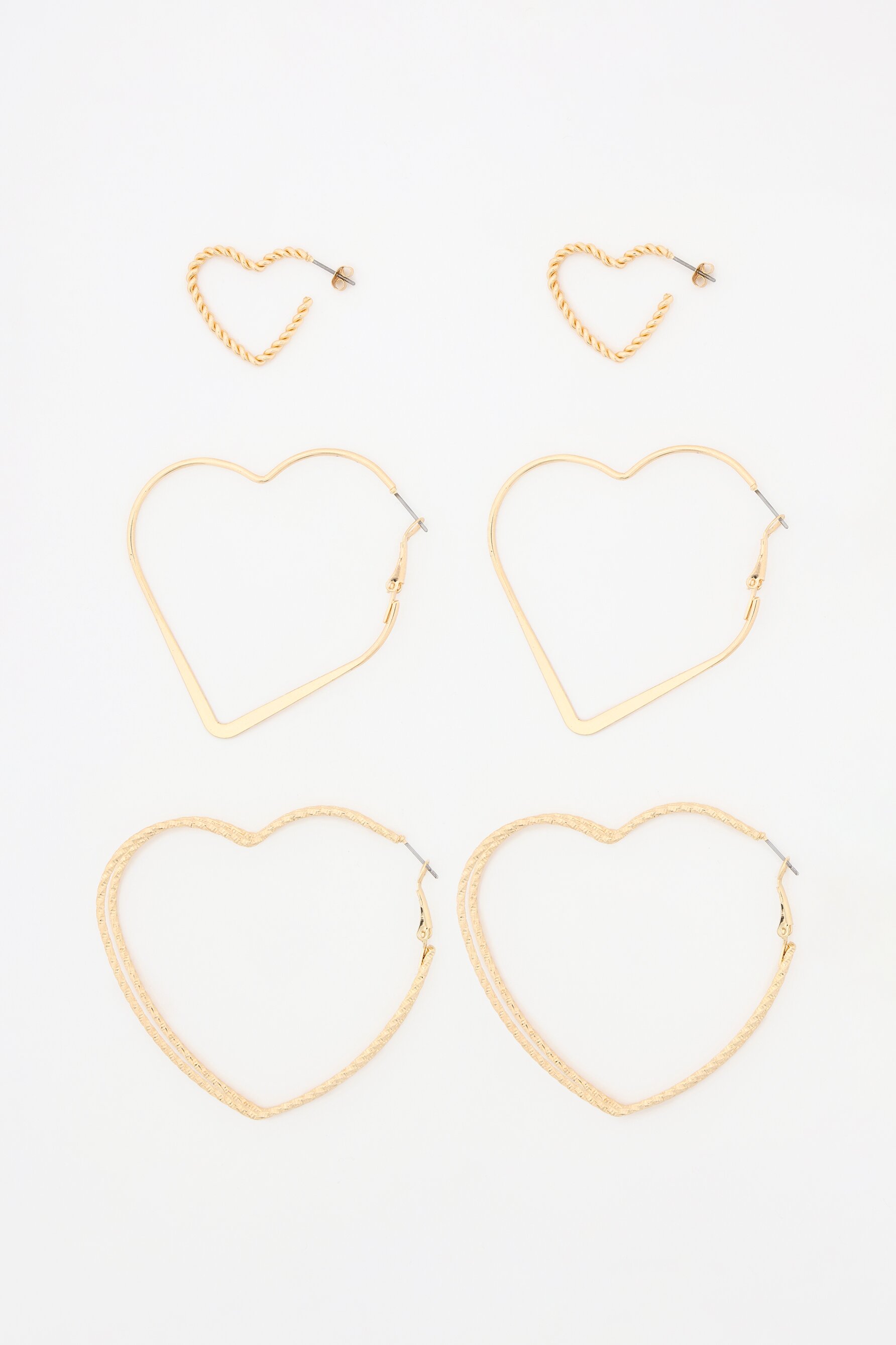 Conjunto de 3 brincos de coração