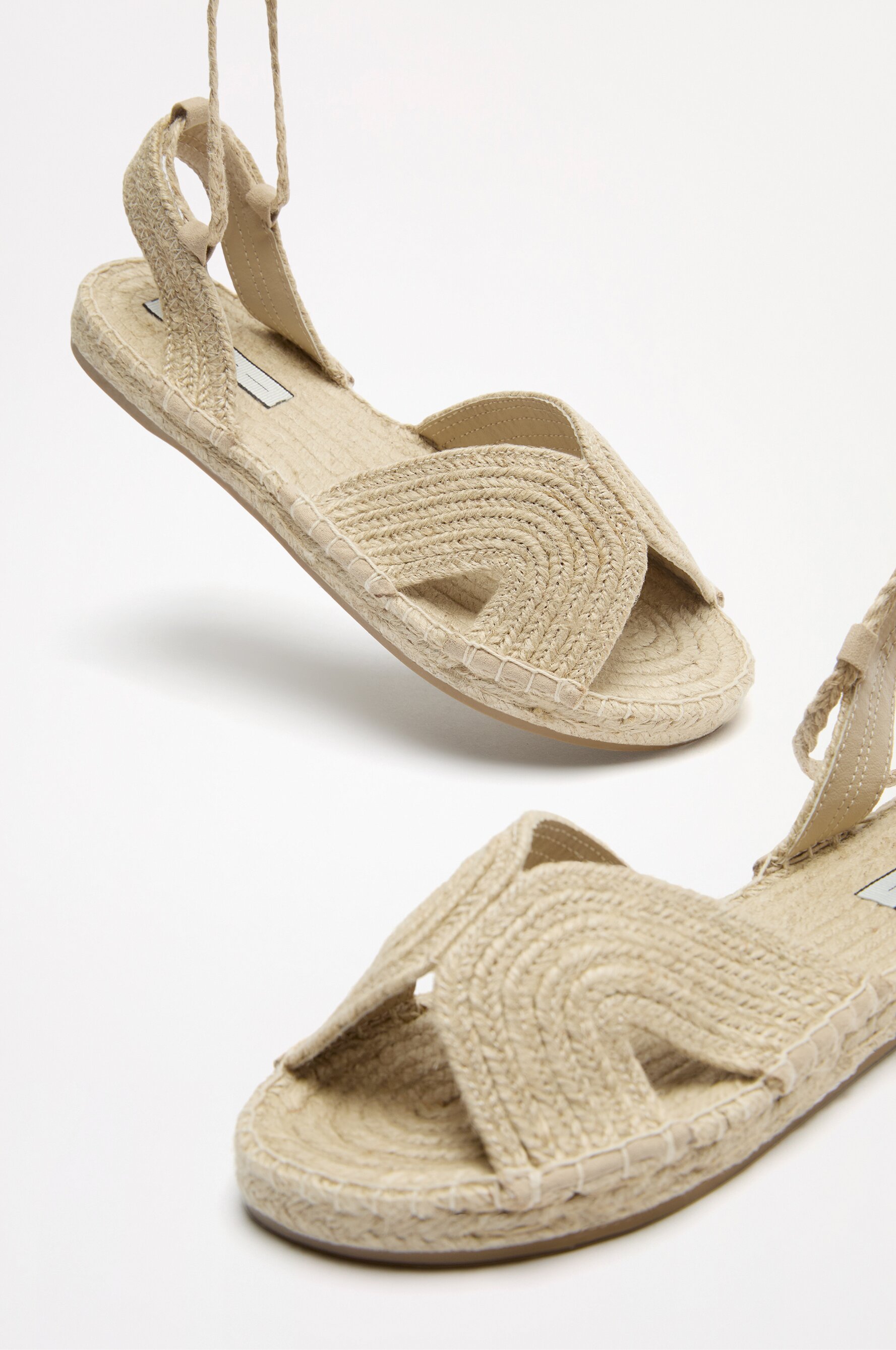 Strappy flat jute sandals