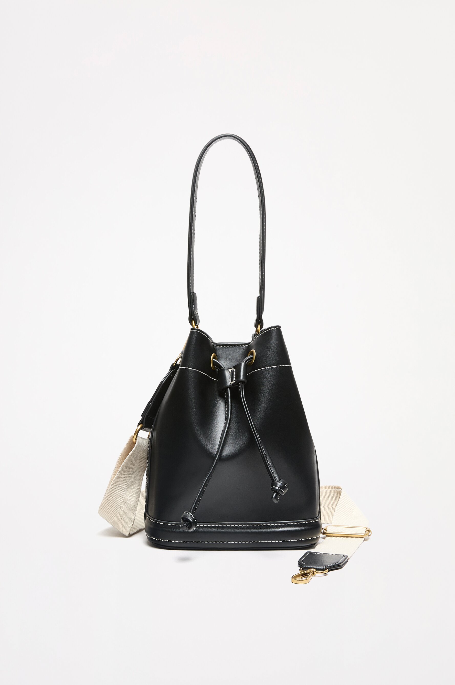 Bucket bag