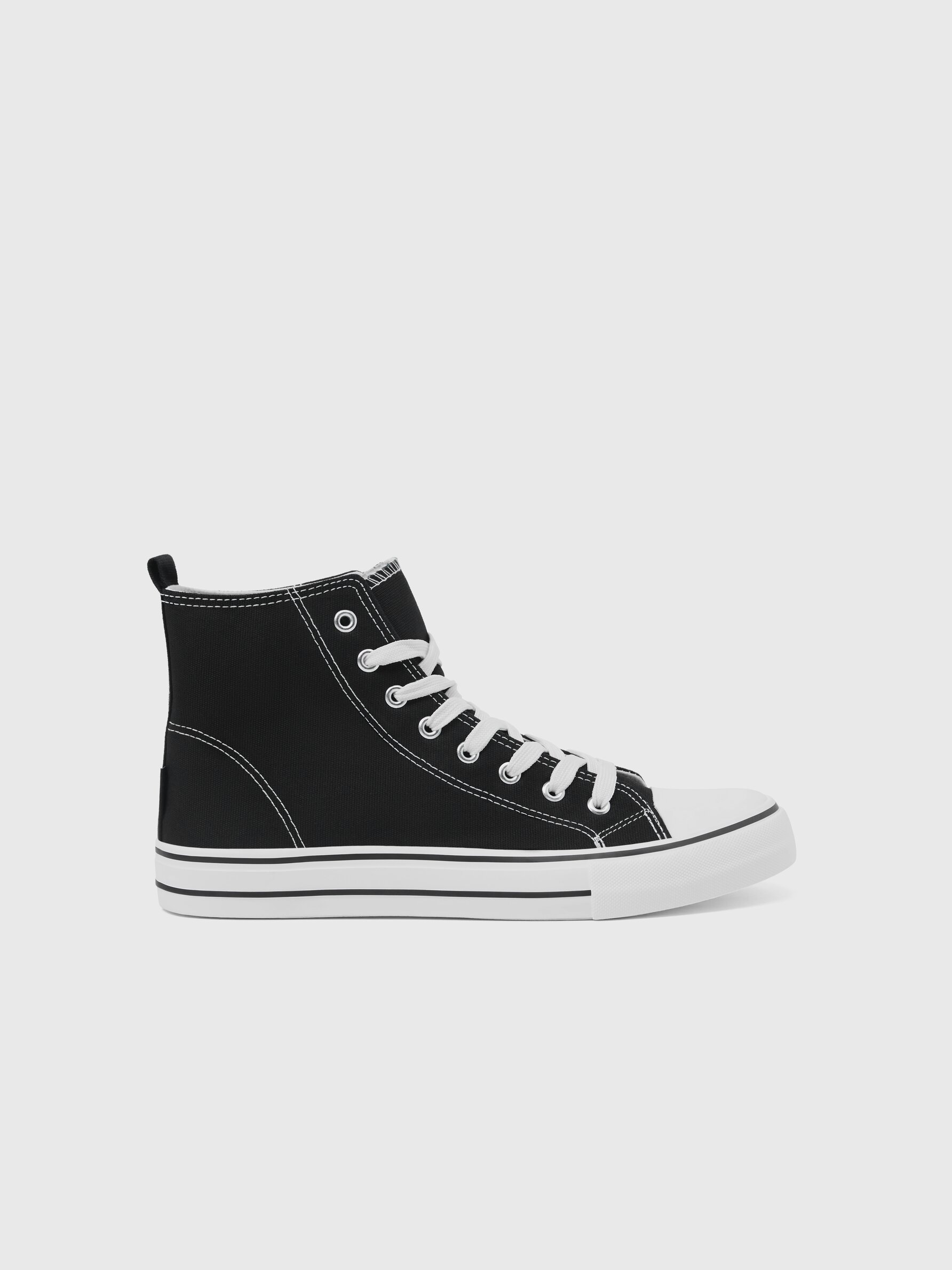 High-top Sneakers With Toecap