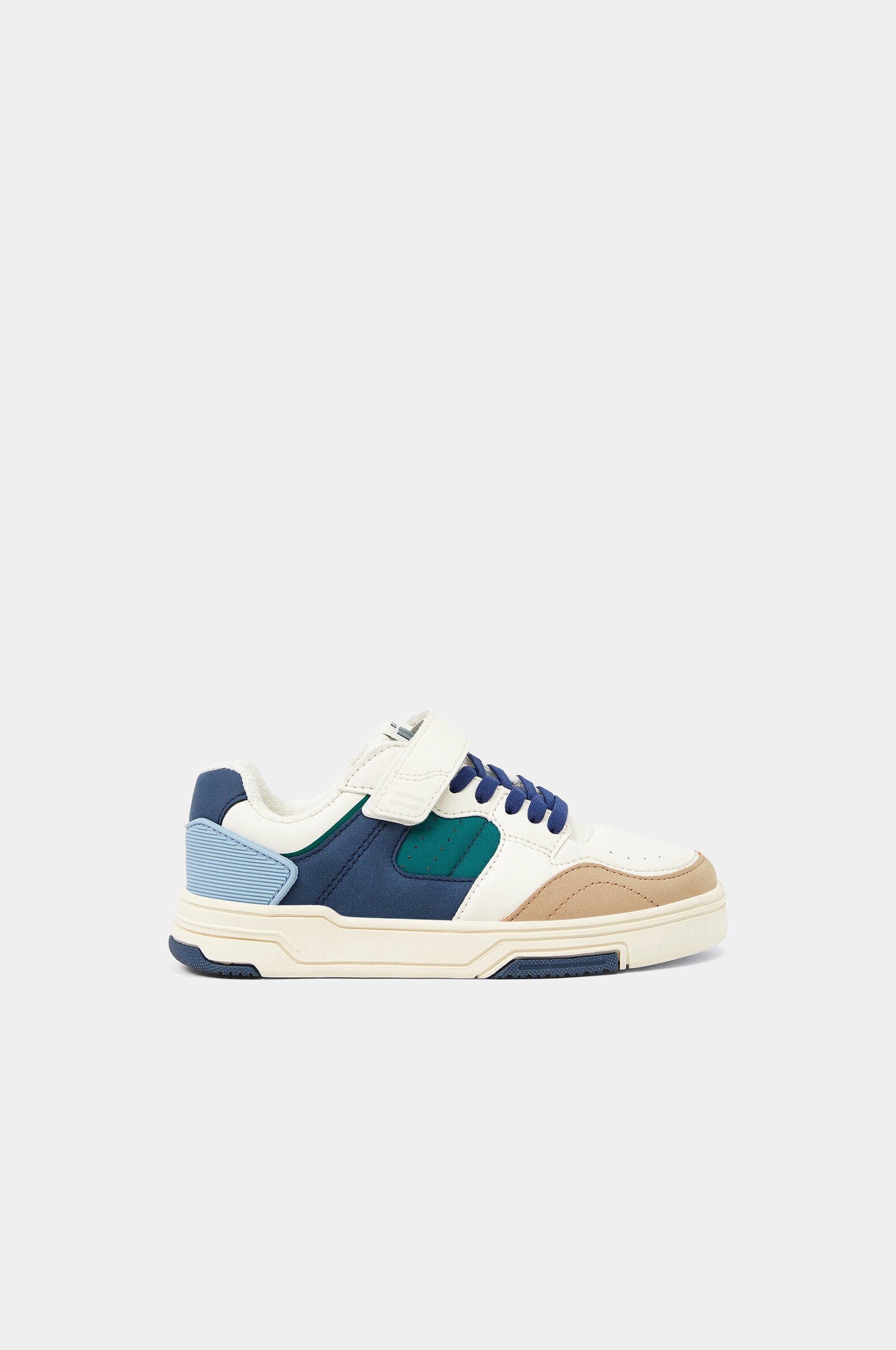 Retro sneakers