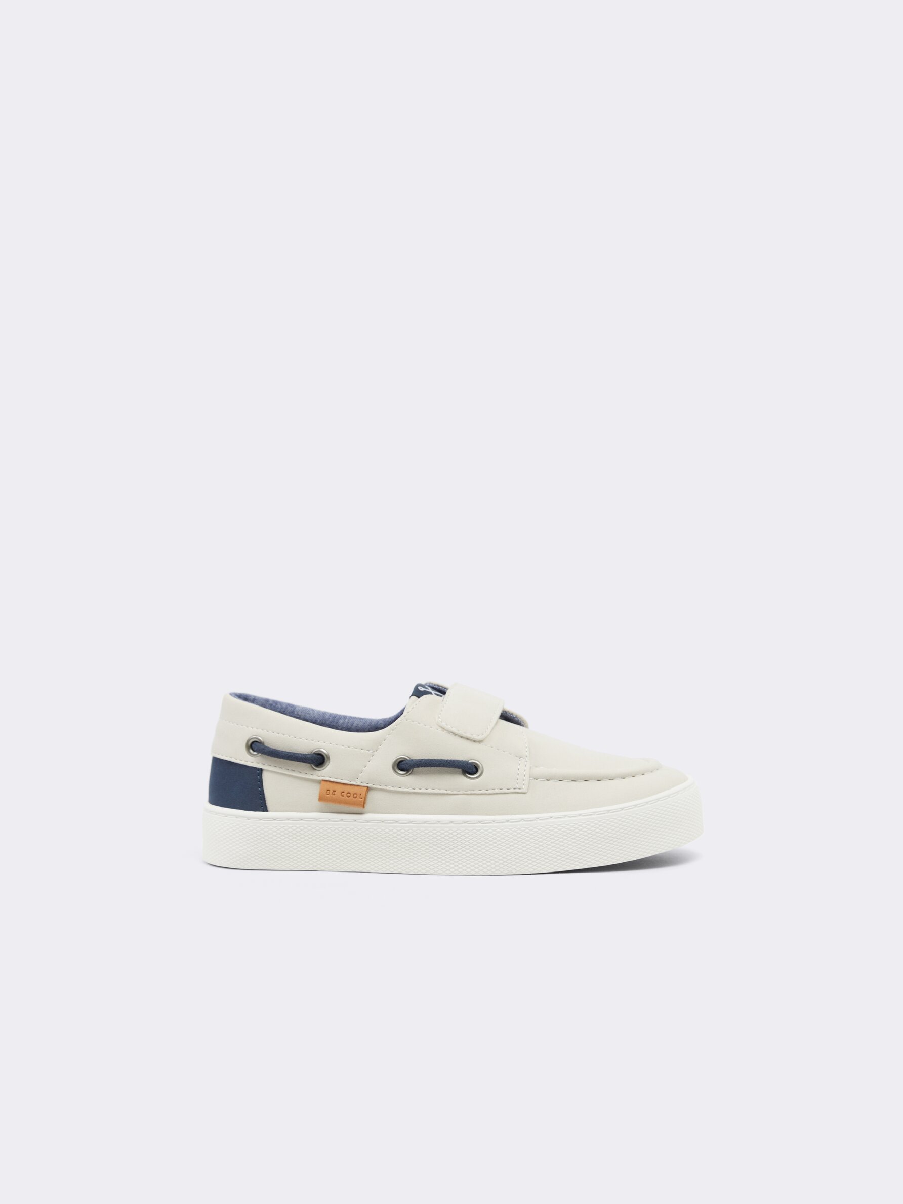 Deck shoes
