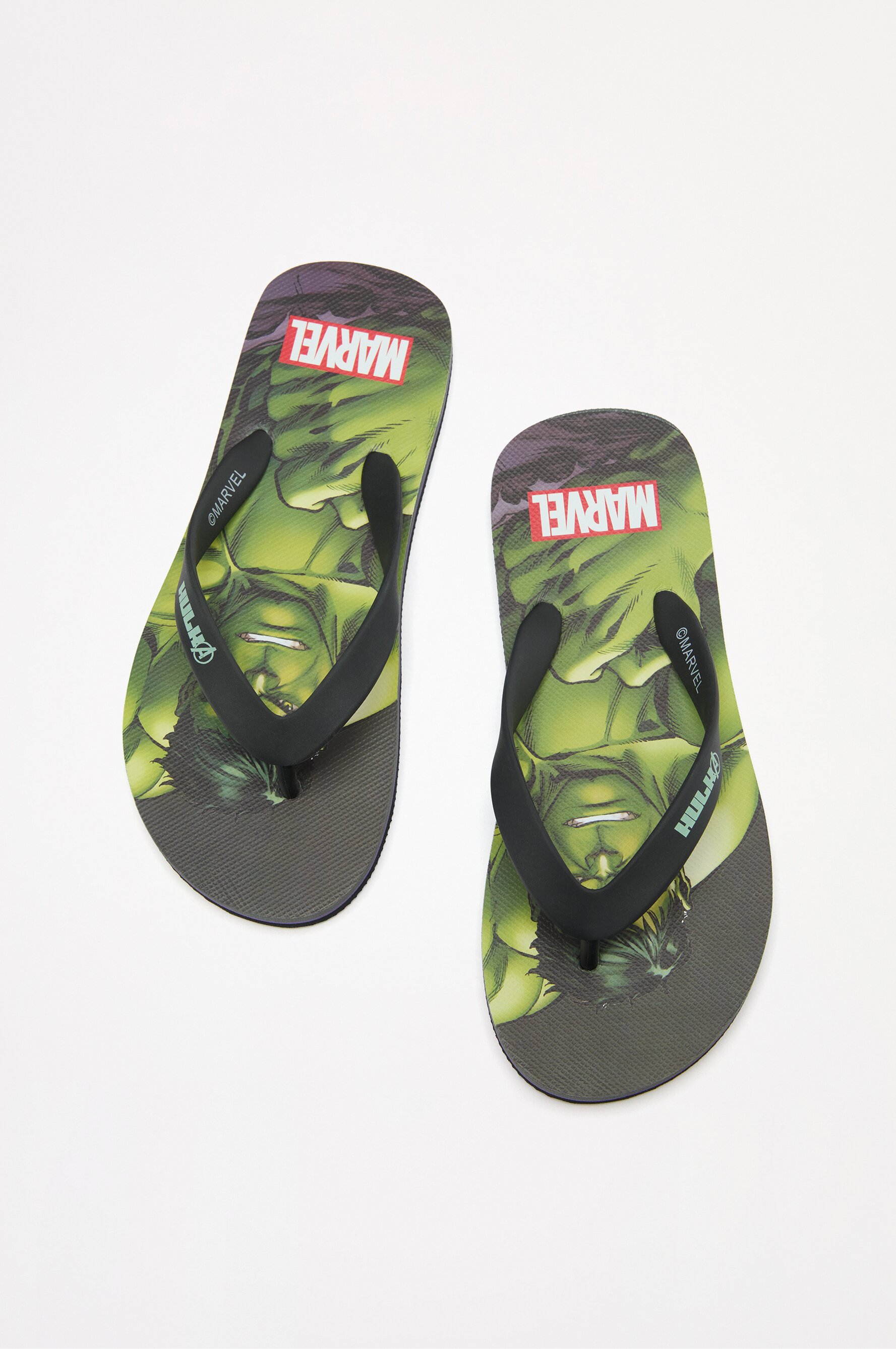 Sandalia dedo Hulk ©Marvel