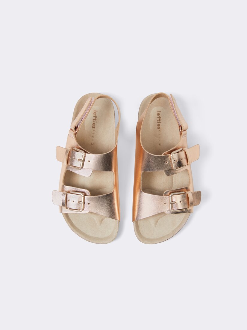 Sandals with metallic buckles