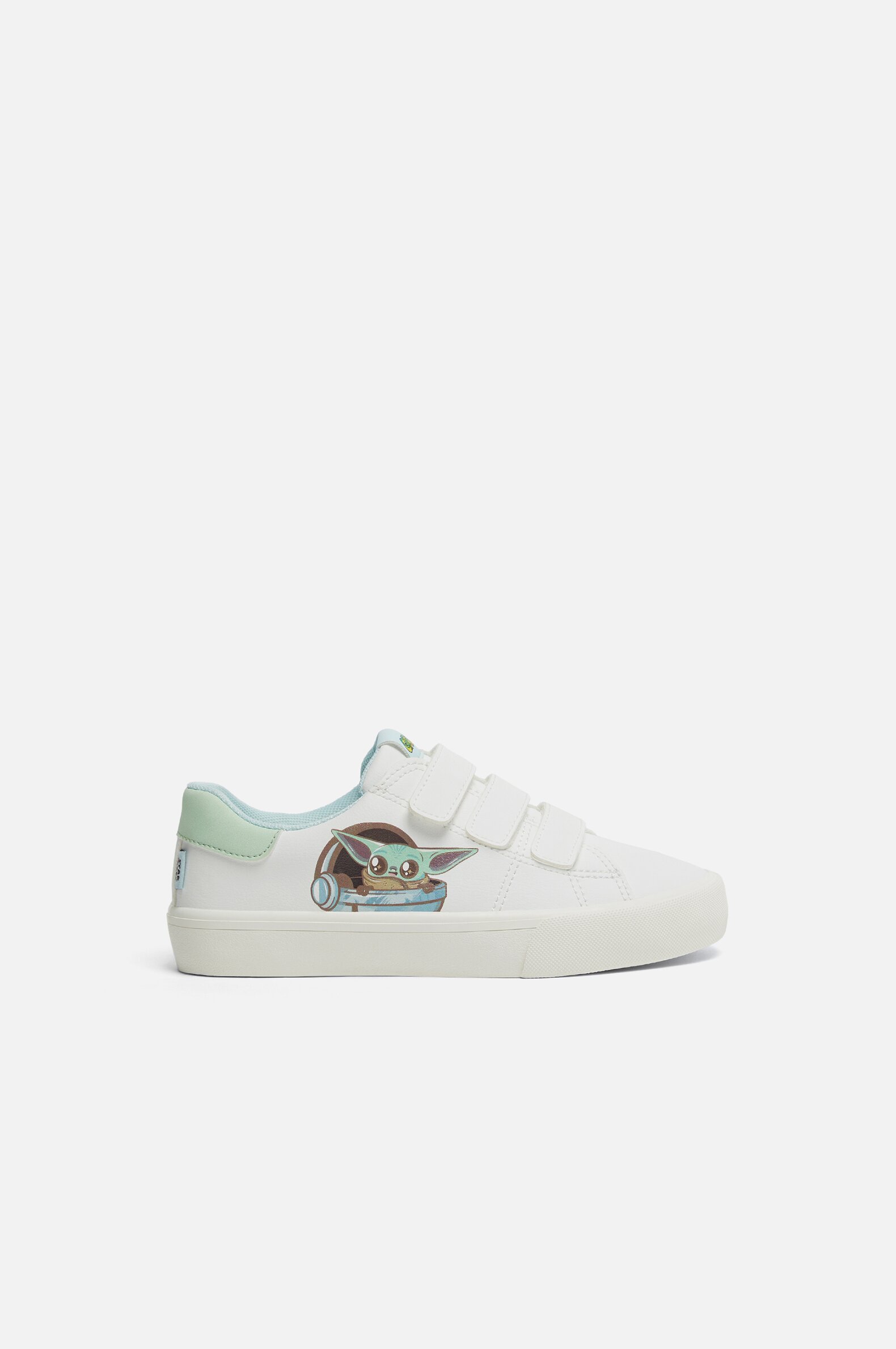 Baby Yoda ©Disney sneakers