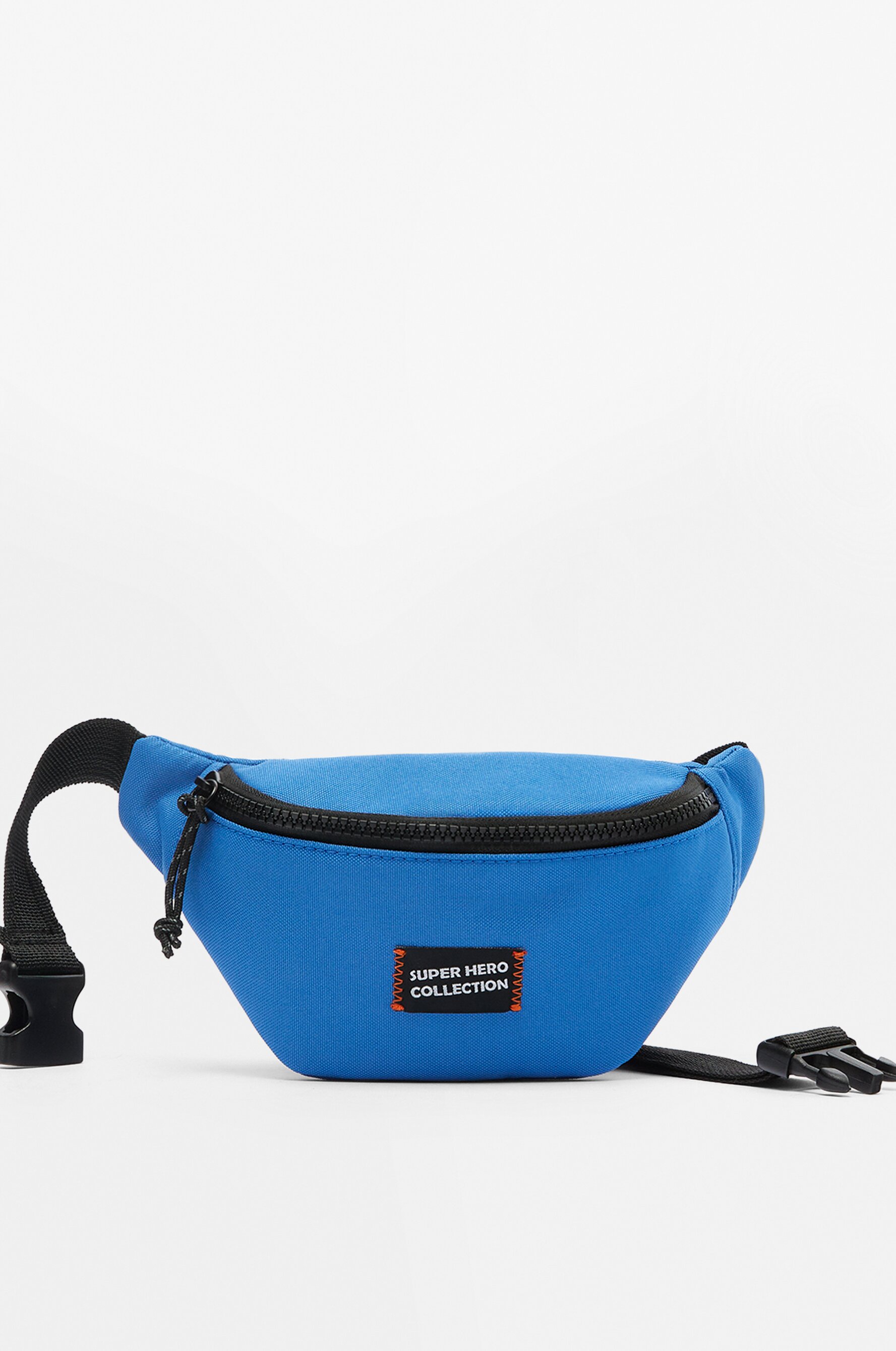 Belt bag with logo