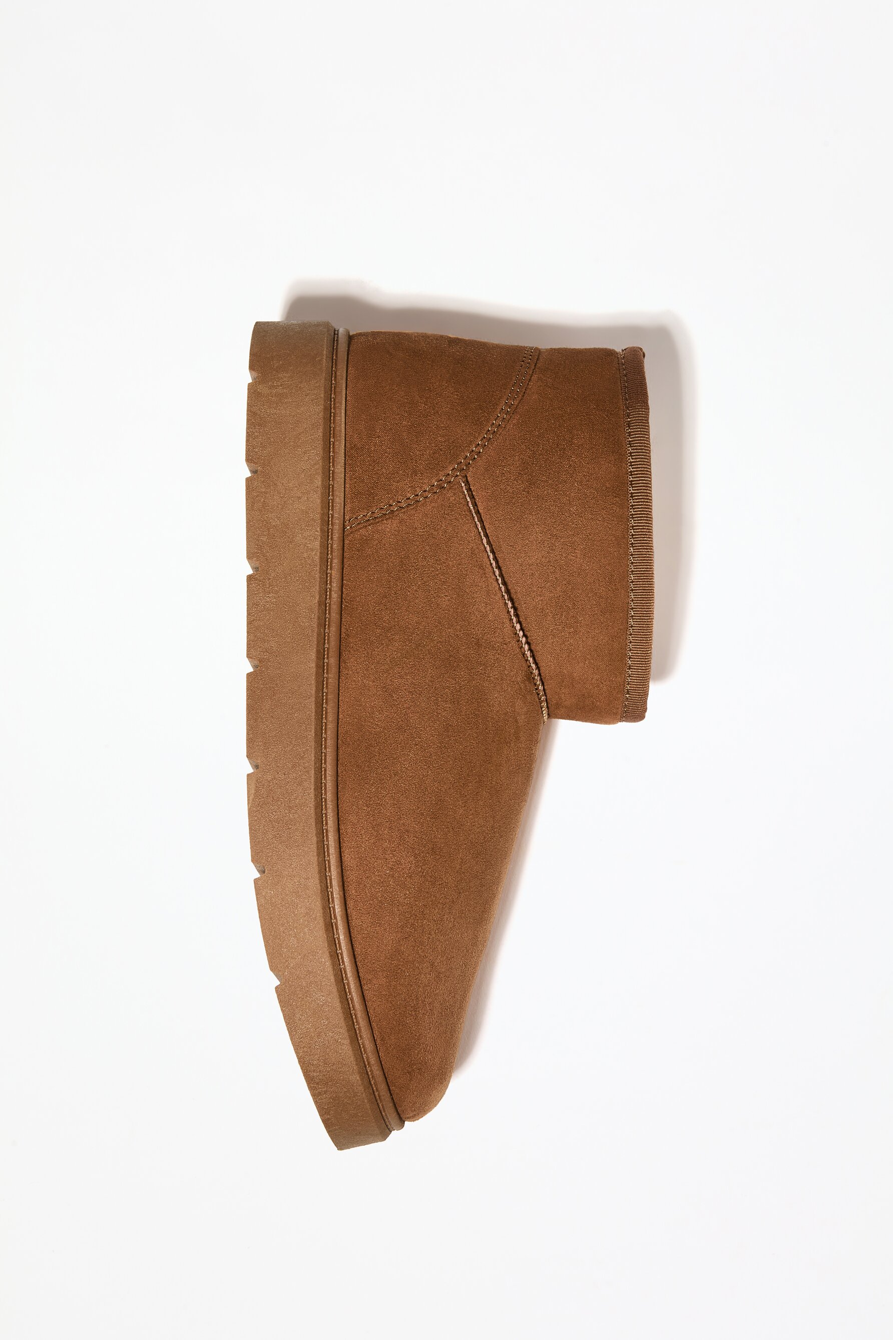 Flat mini fur ankle boots — LEATHER