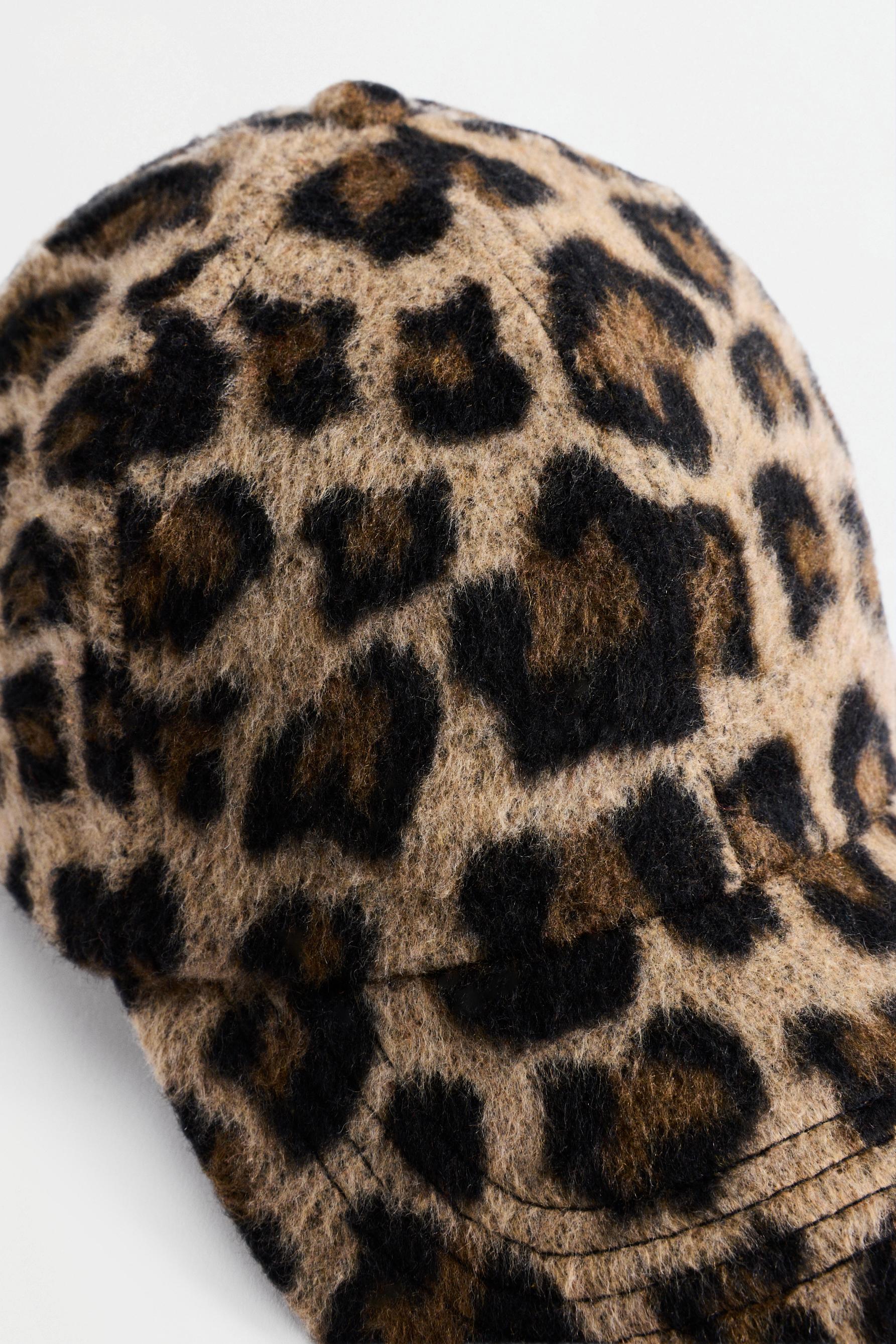 Leopard cap — LEOPARD PRINT