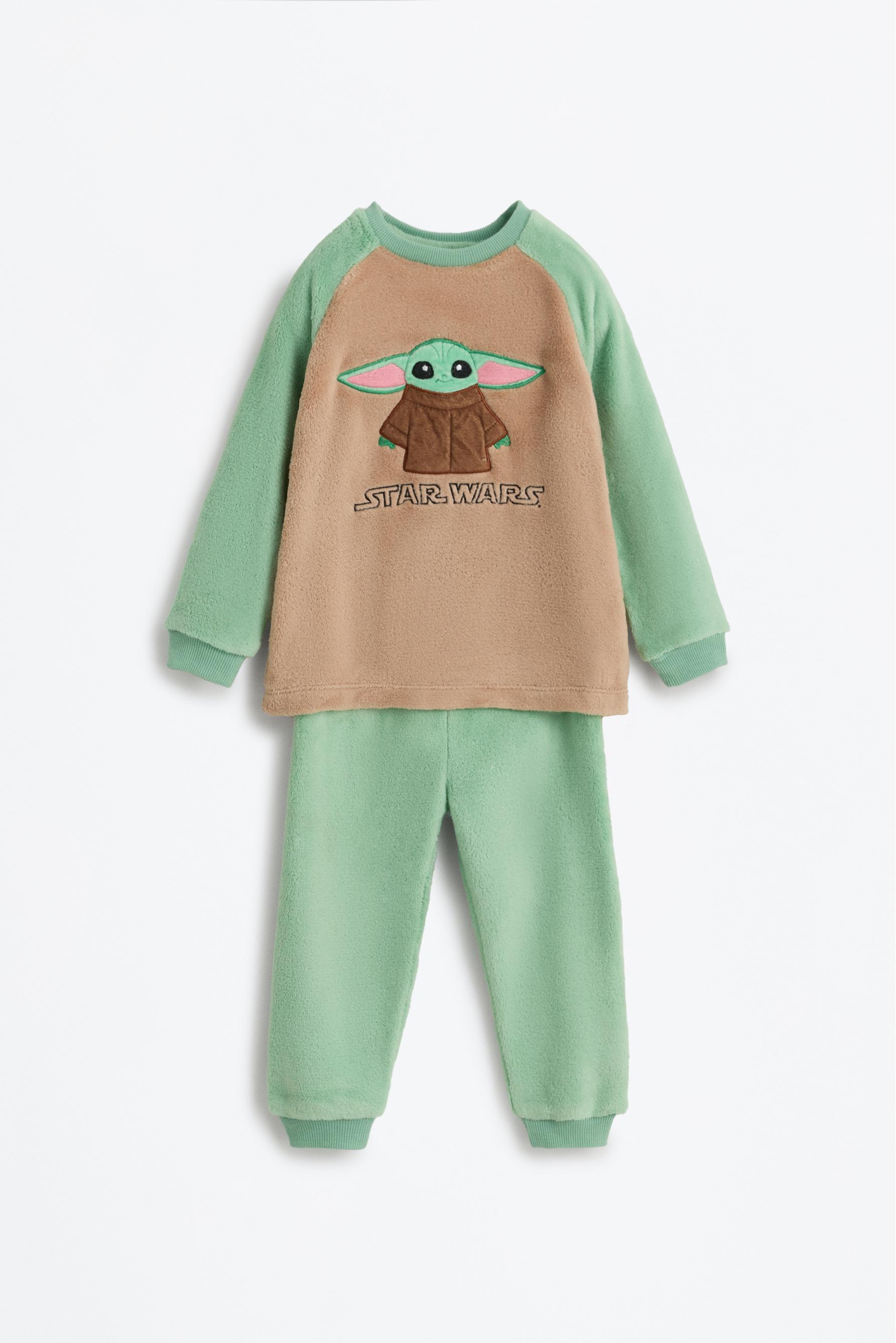 Pijama Baby Yoda ©Disney pelito