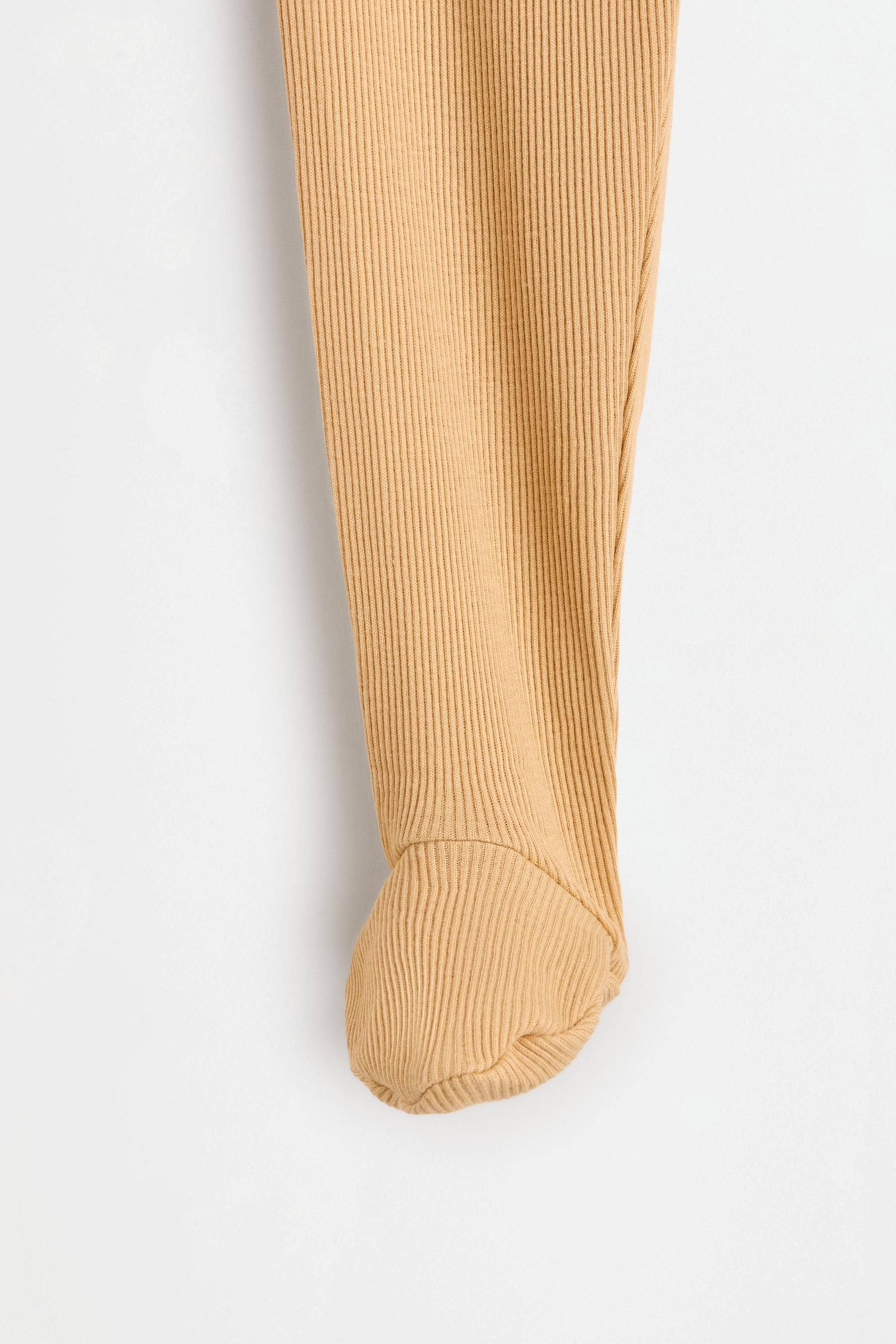 Ribbed T-shirt, footed leggings and hat co-ord — MUSTARD